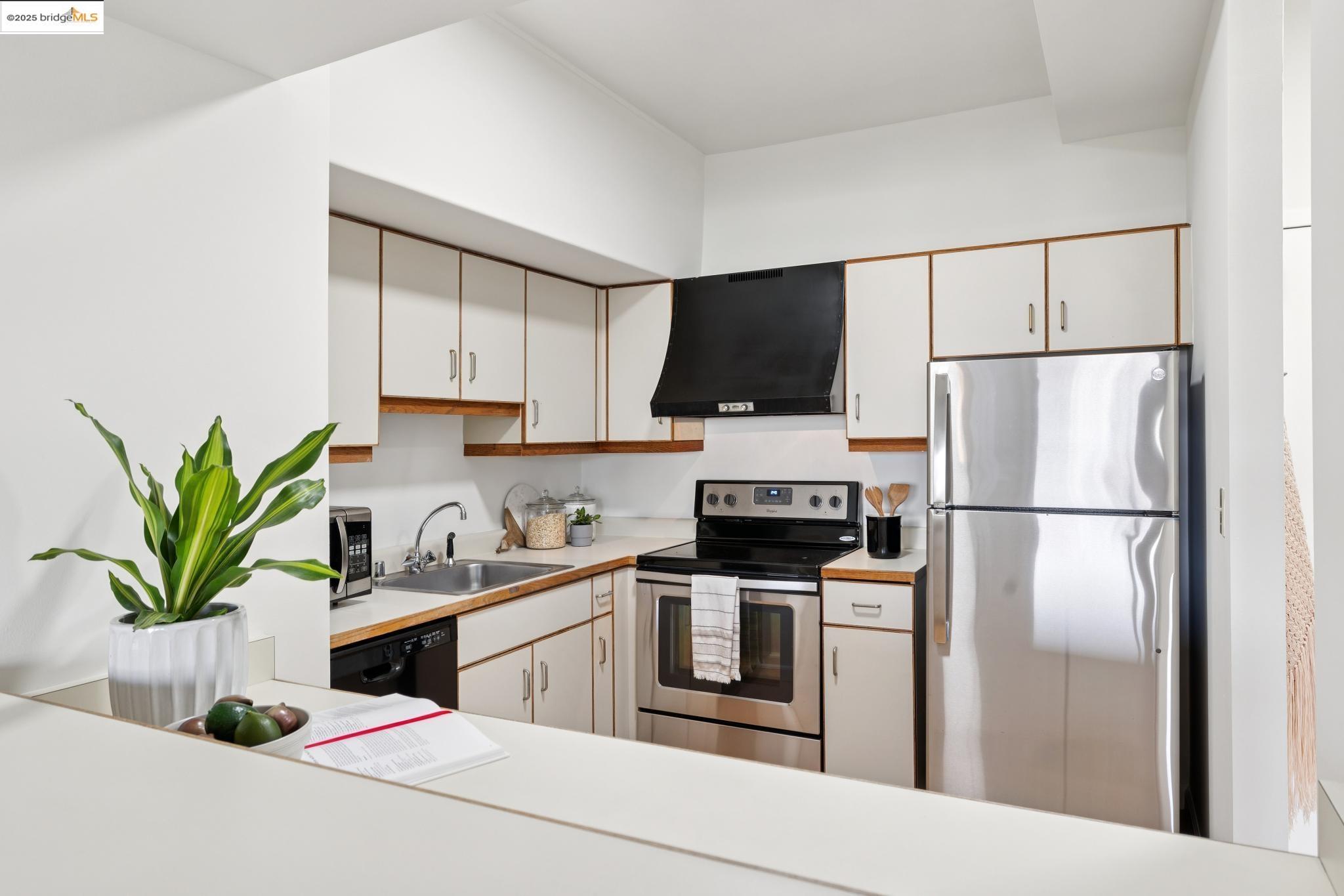 6363 Christie Avenue # 312