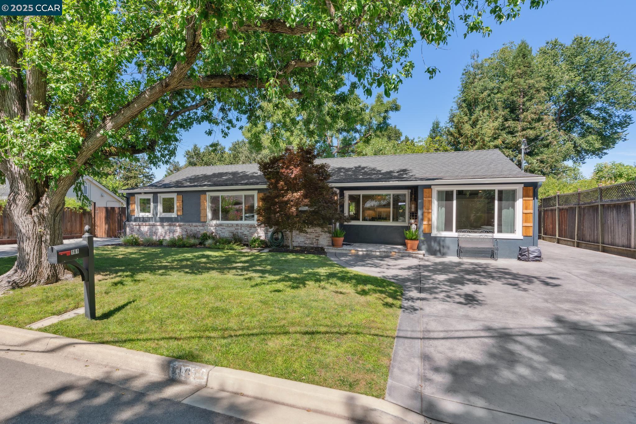 161 Maiden Lane