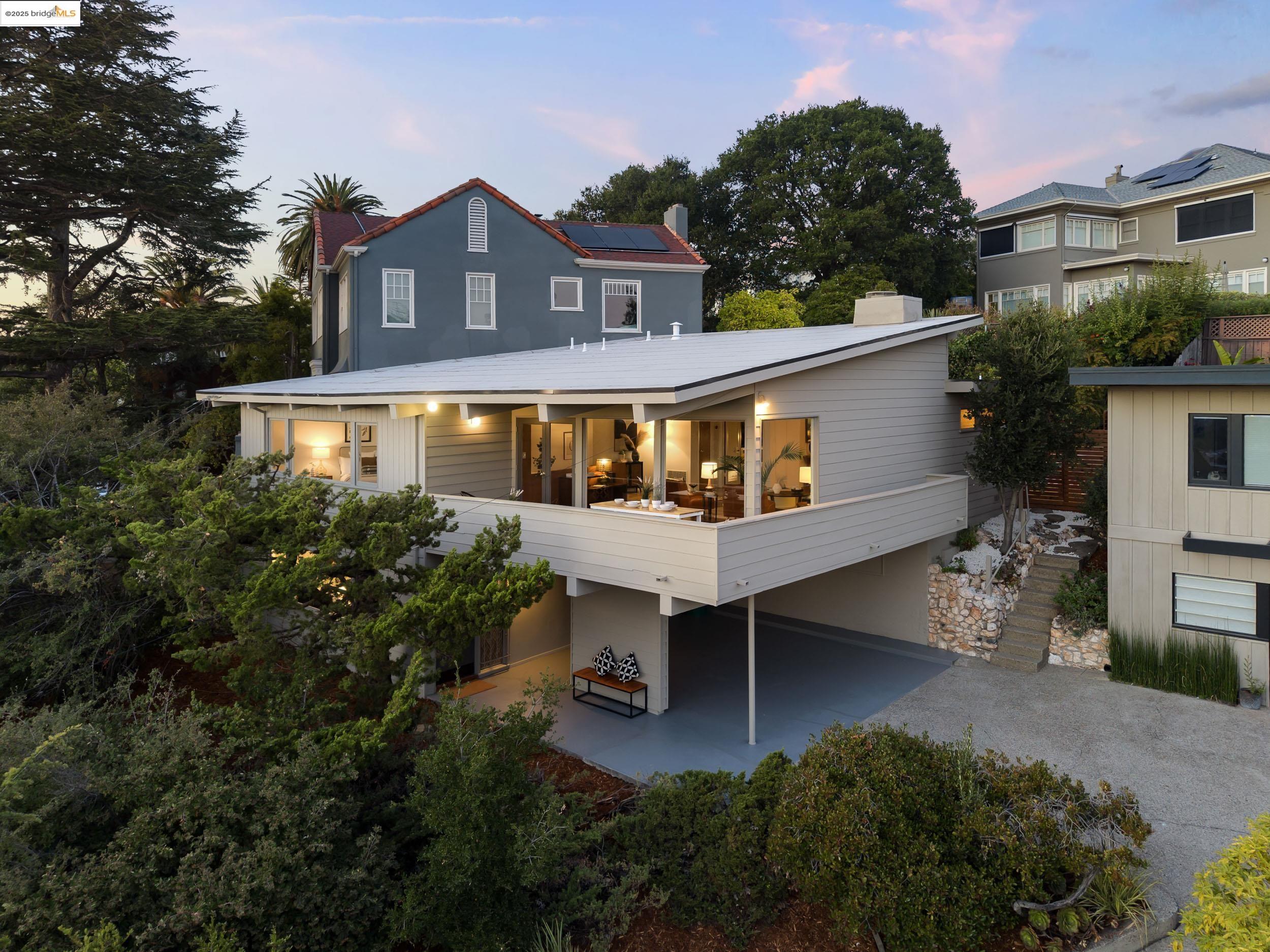 99 Eucalyptus Rd