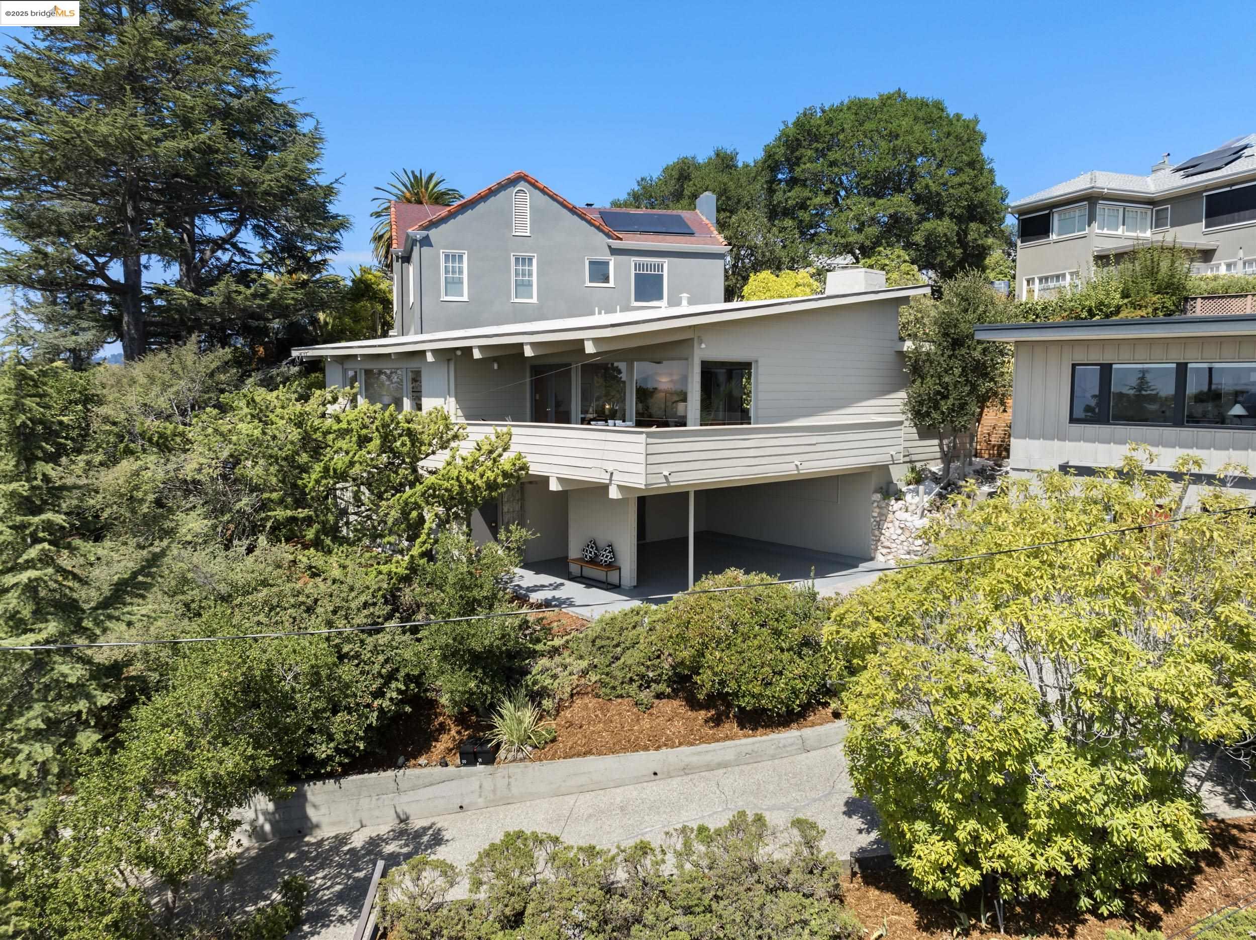 99 Eucalyptus Rd