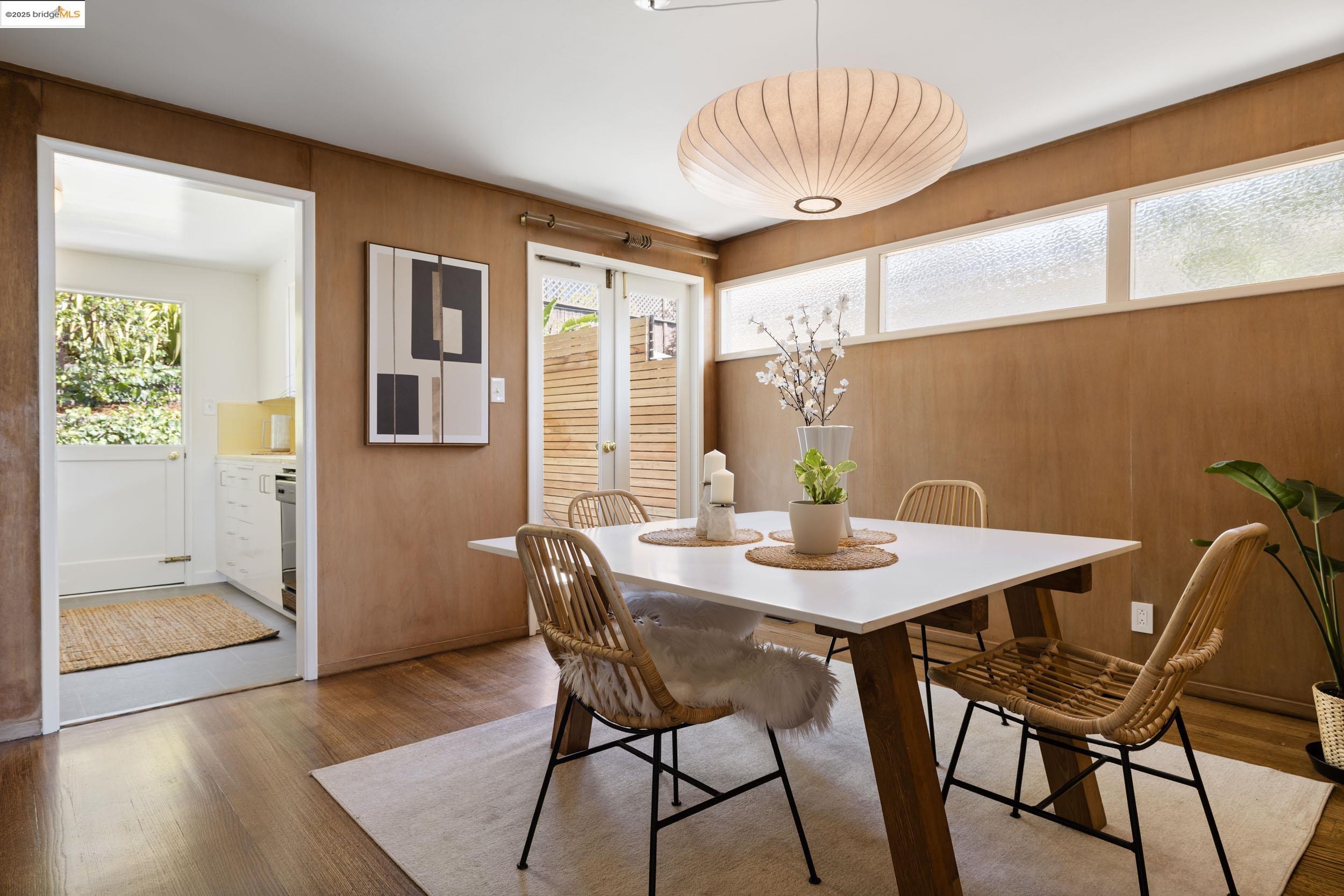 99 Eucalyptus Rd