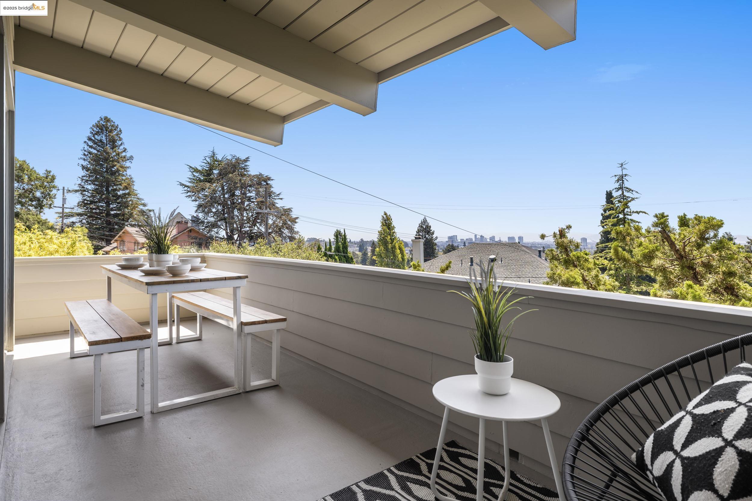 99 Eucalyptus Rd