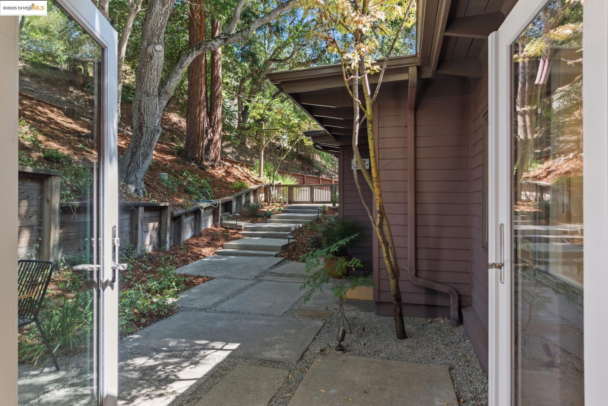 2429 Scout Rd