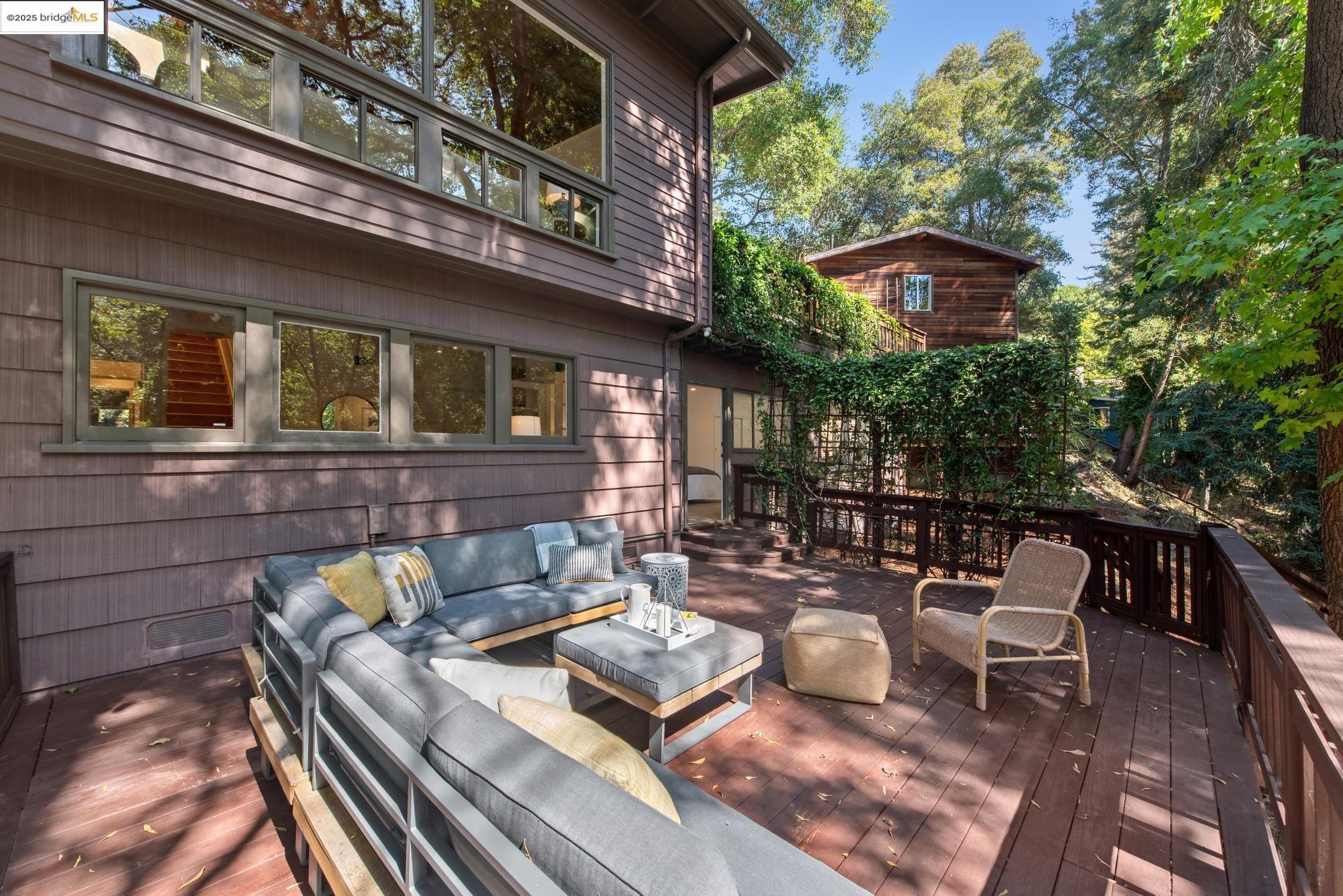 2429 Scout Rd
