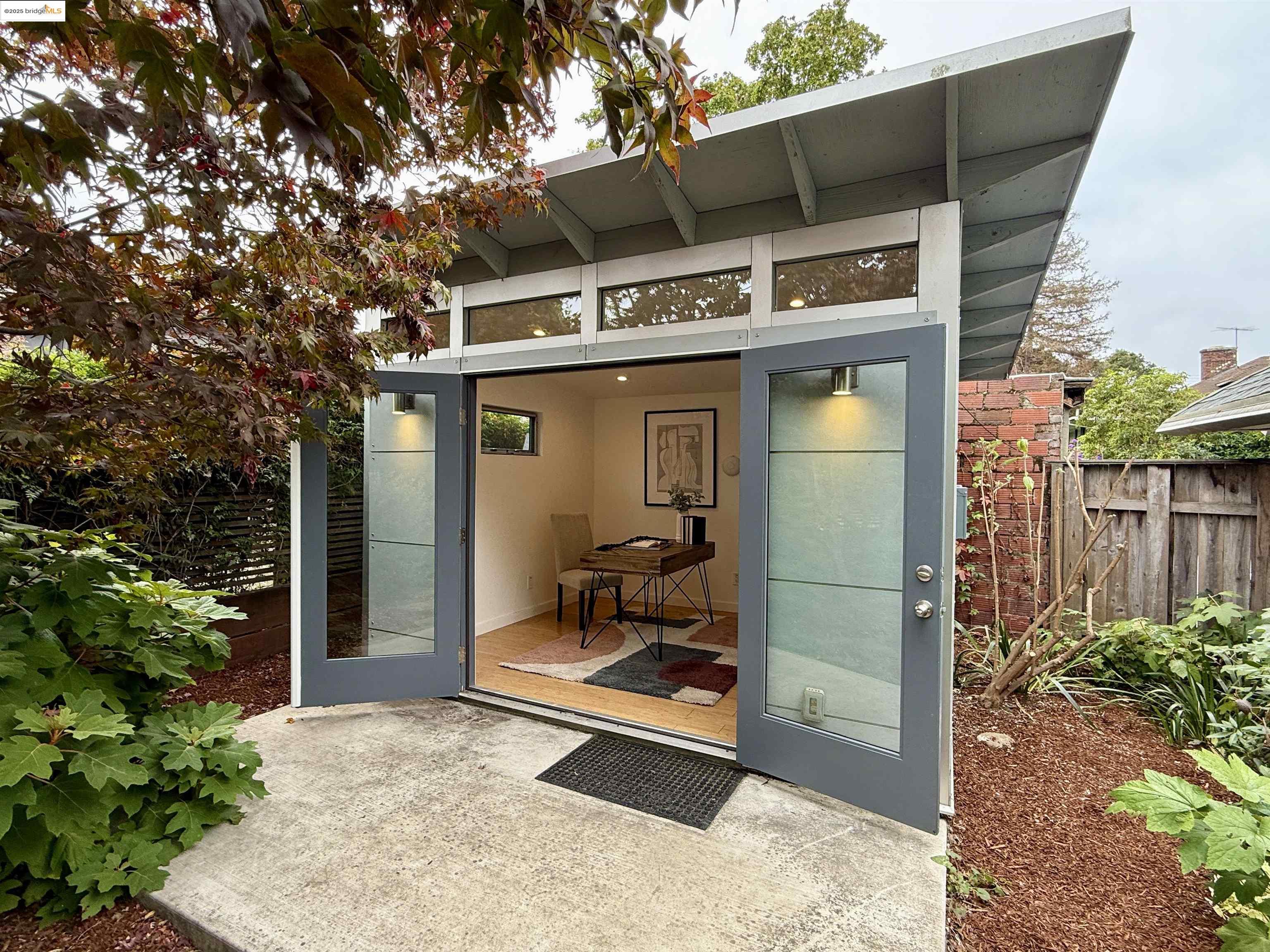 408 Euclid Ave, Oakland