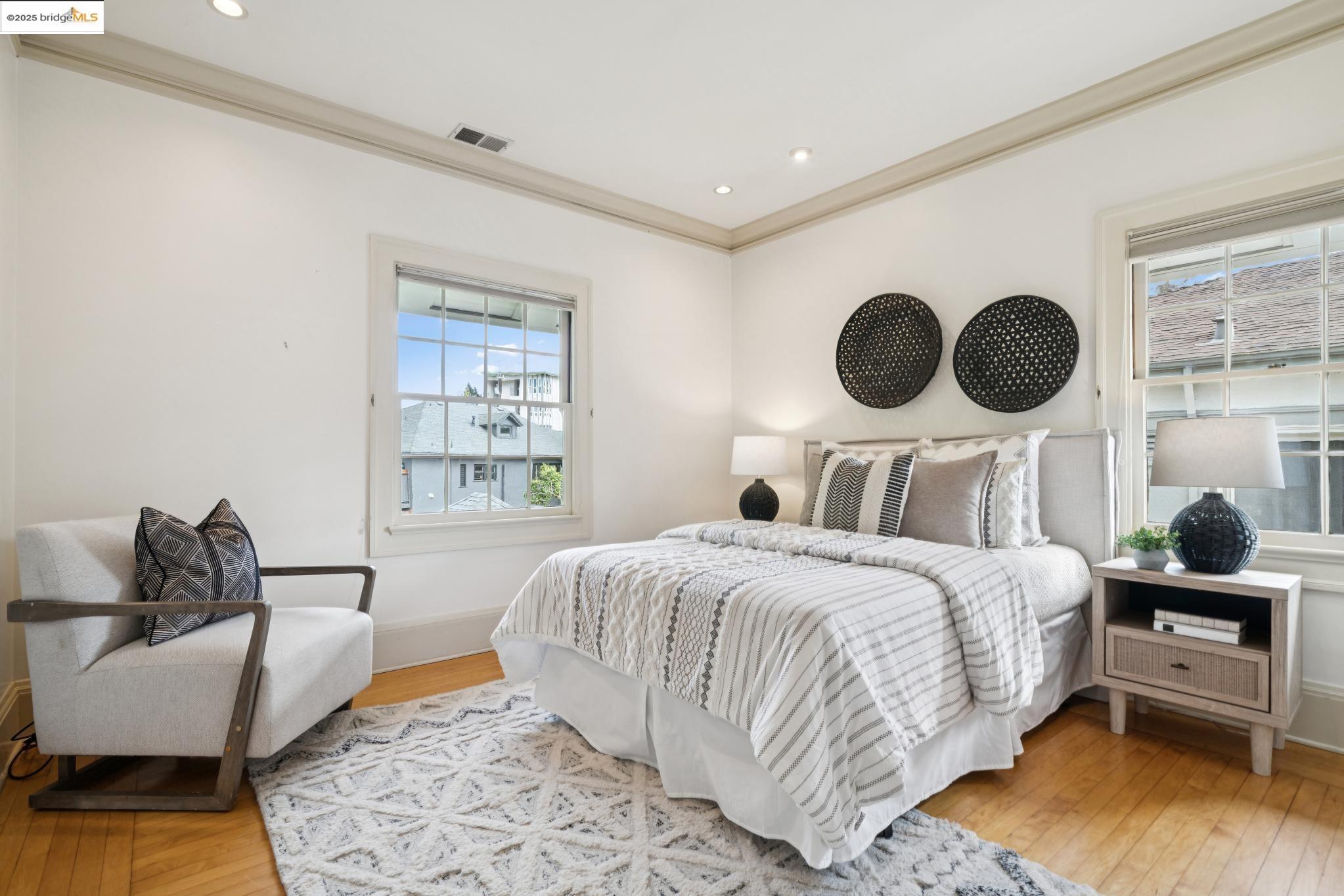 408 Euclid Ave, Oakland