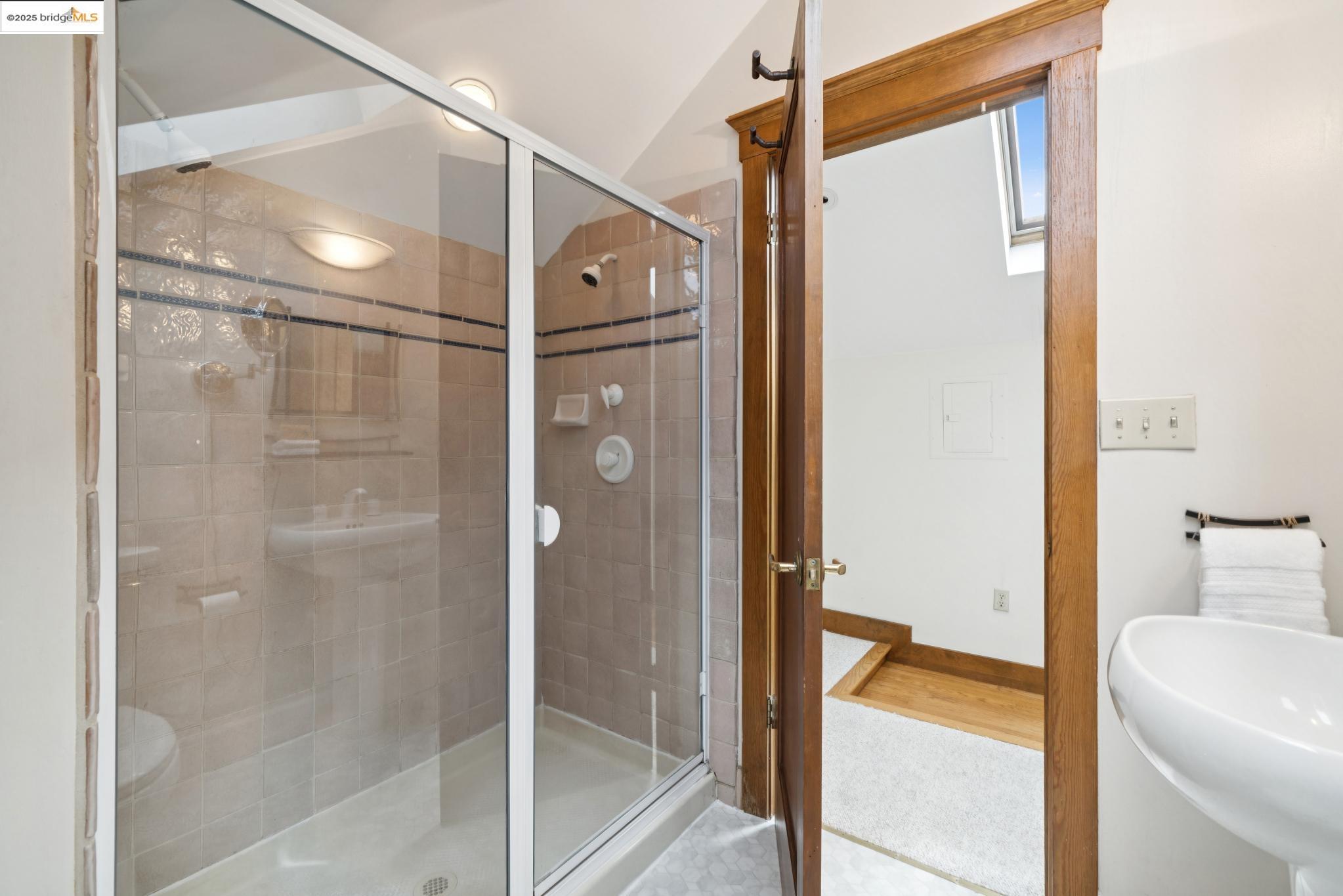 408 Euclid Ave, Oakland