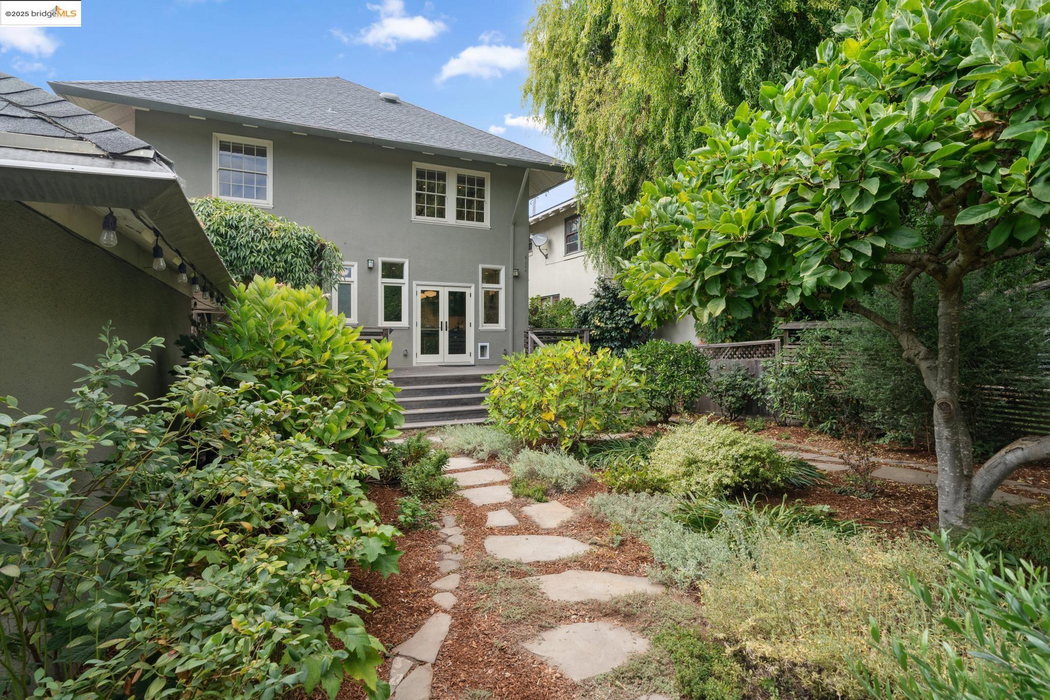 408 Euclid Ave, Oakland