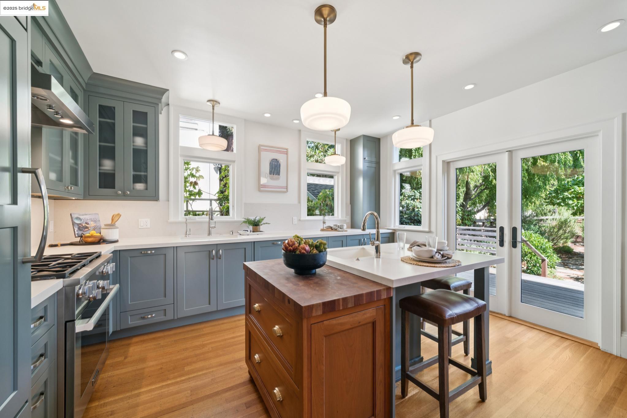 408 Euclid Ave, Oakland