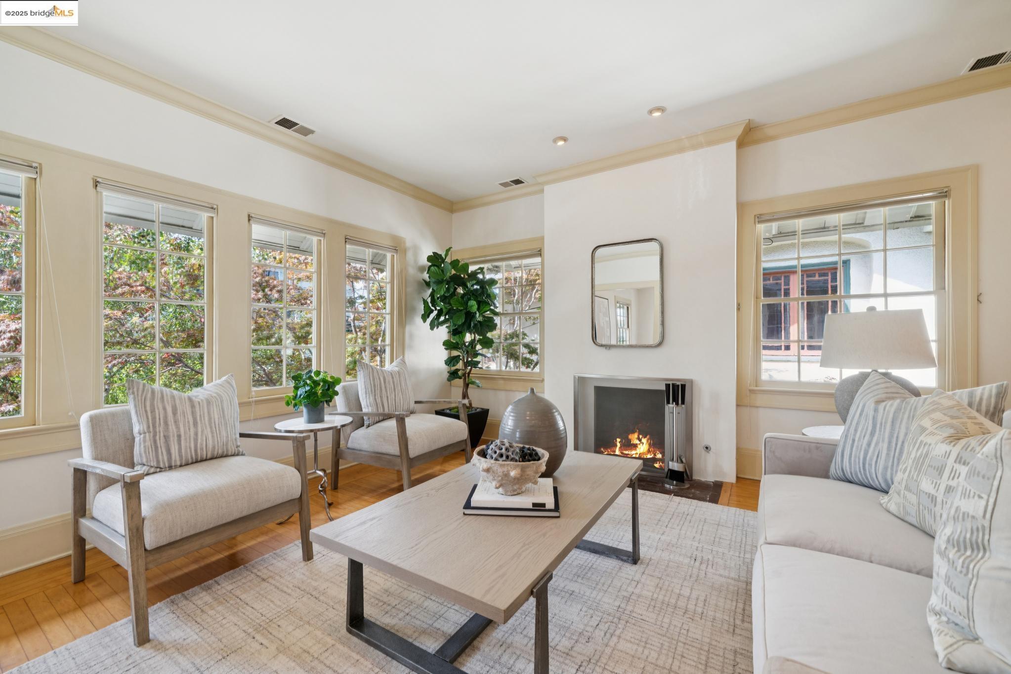 408 Euclid Ave, Oakland