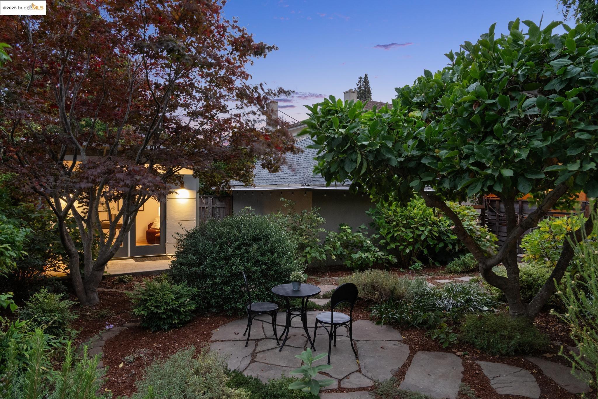 408 Euclid Ave, Oakland