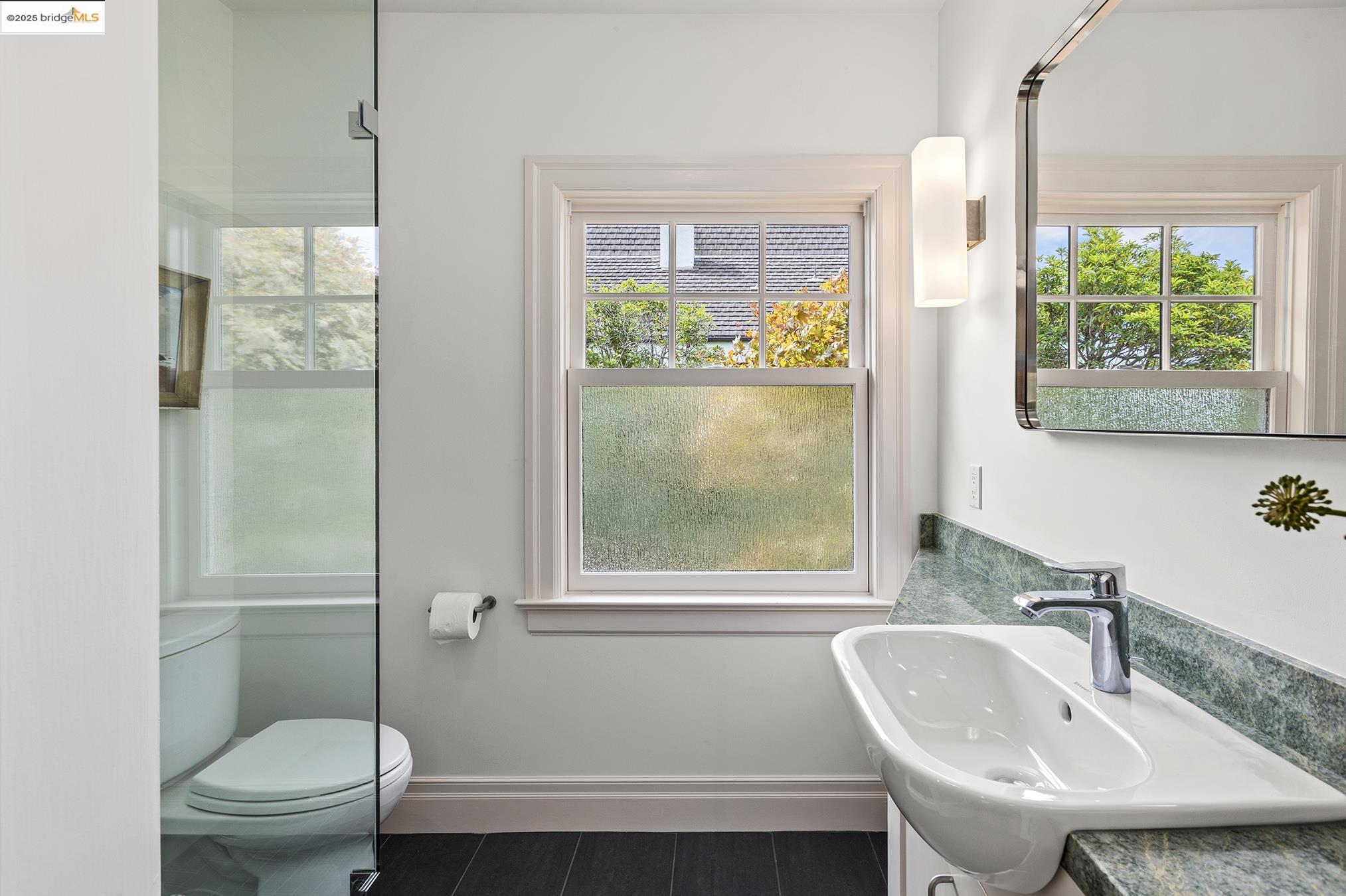 1923 Thousand Oaks Blvd