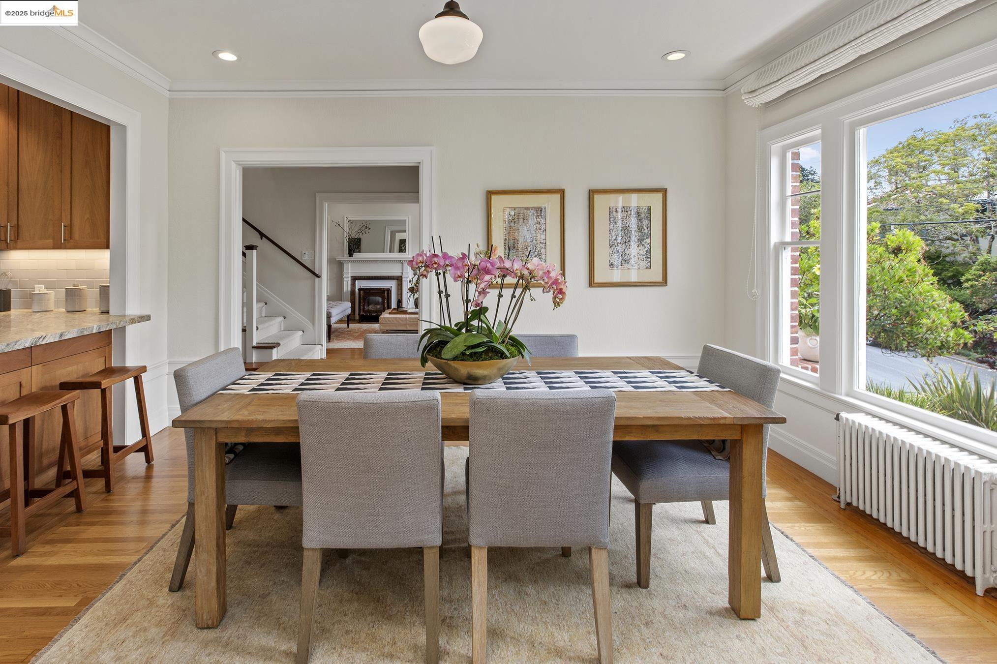 1923 Thousand Oaks Blvd