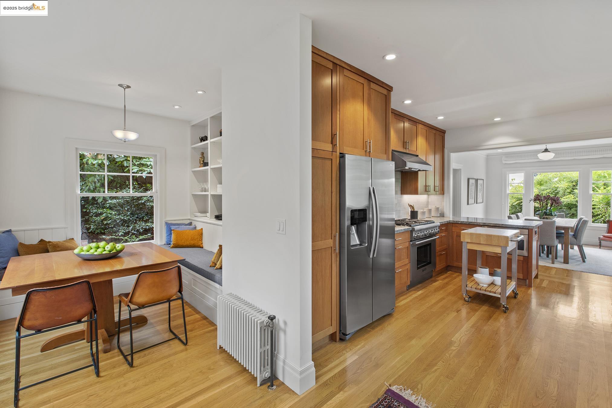 1923 Thousand Oaks Blvd