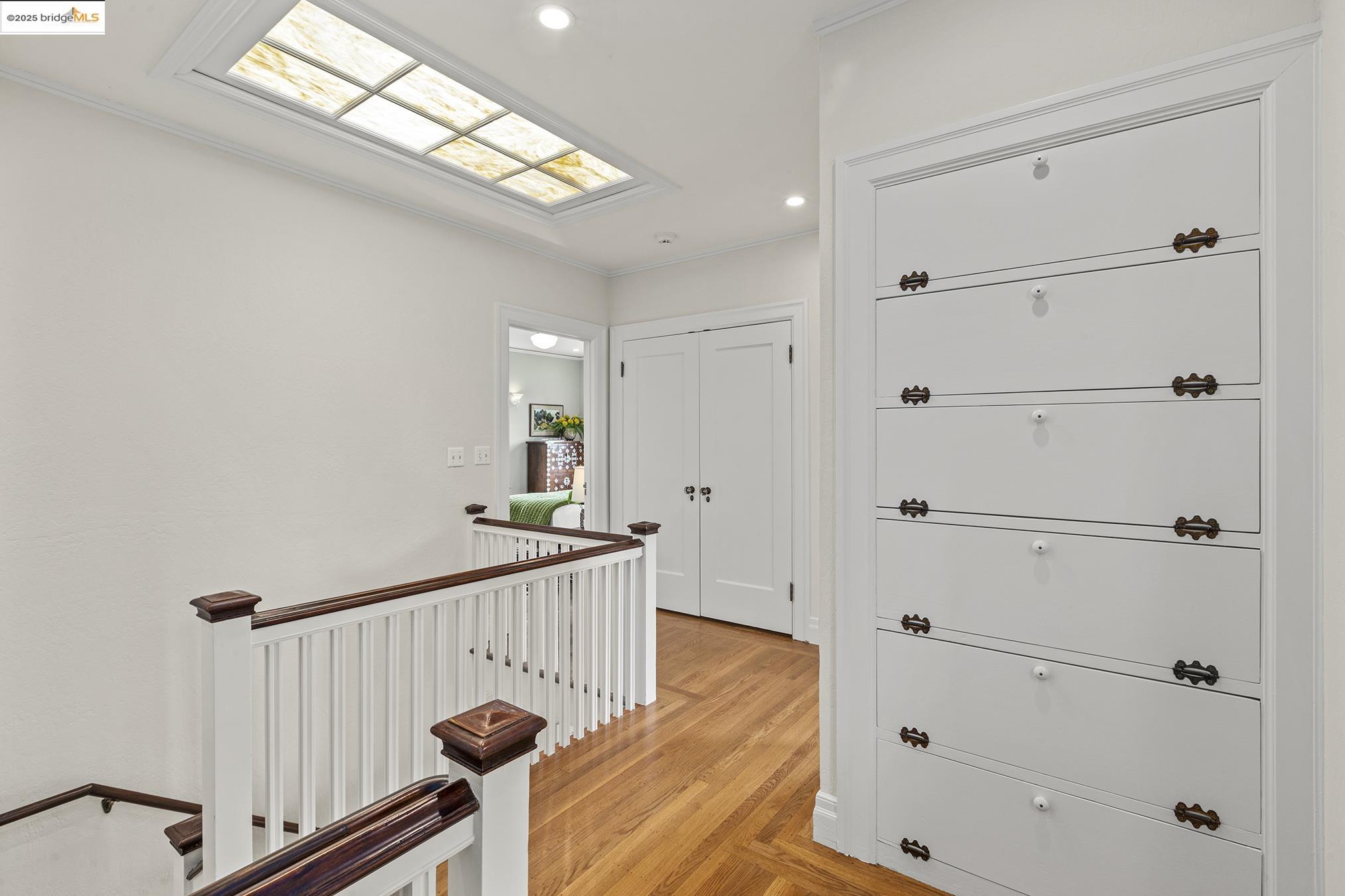 1923 Thousand Oaks Blvd