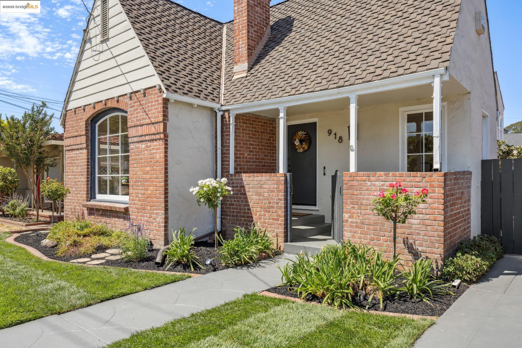 918 Estudillo Ave.