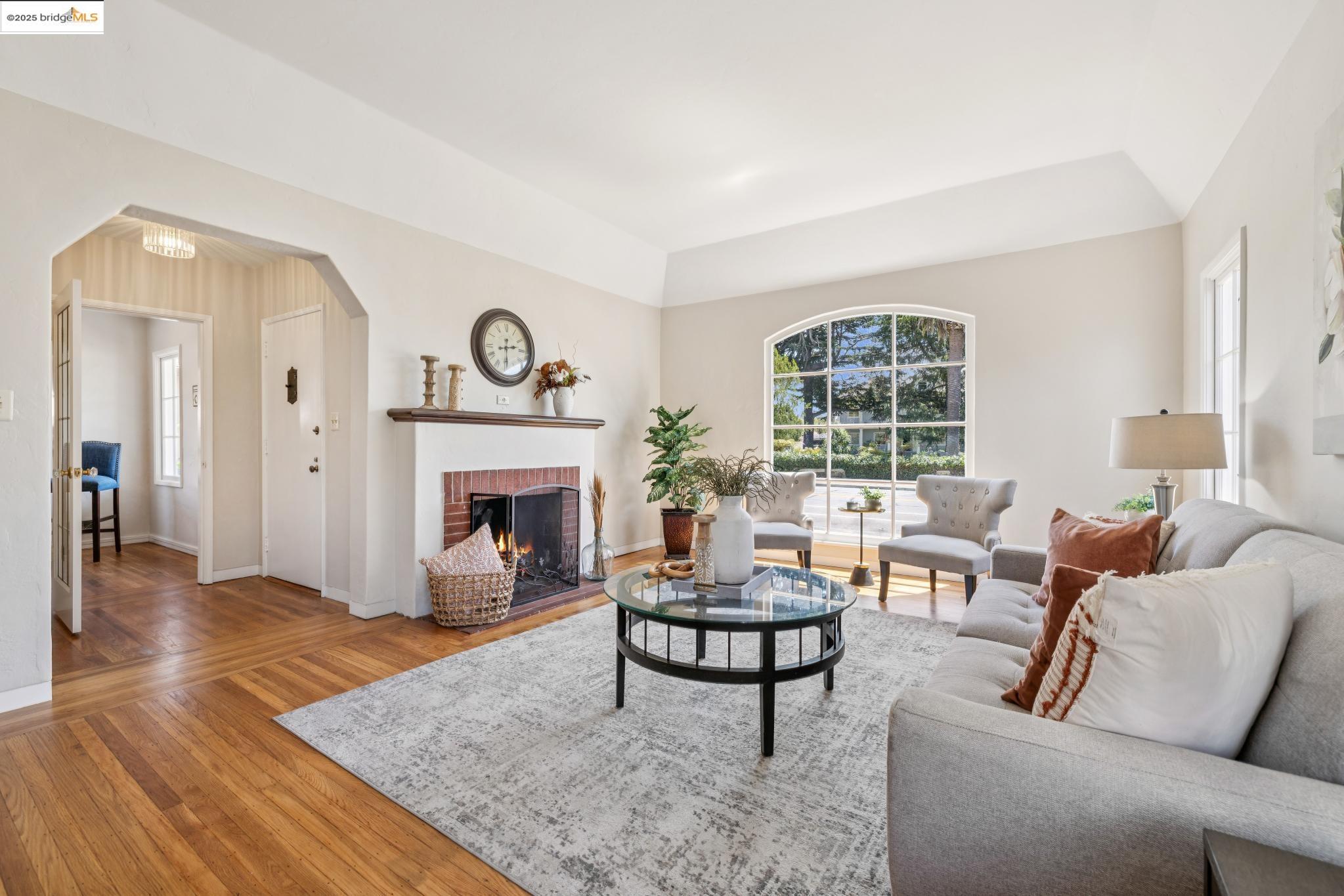 918 Estudillo Ave.