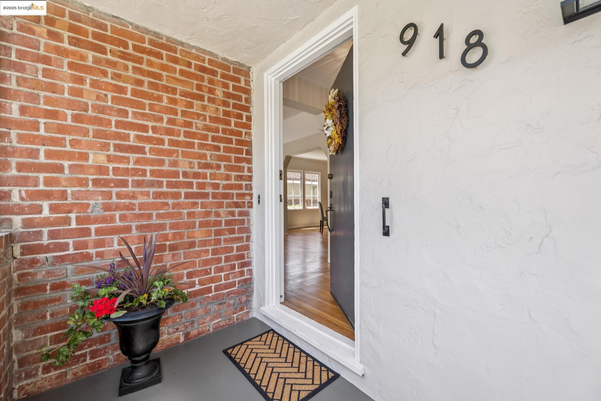 918 Estudillo Ave.