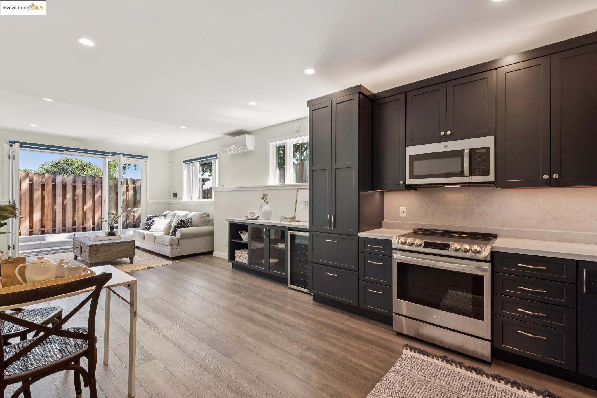 526 Mira Vista Ave