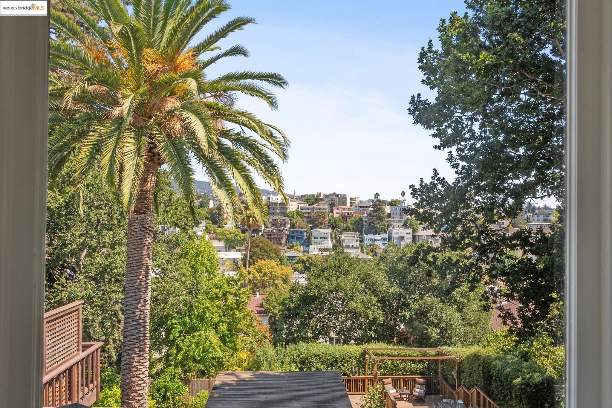 526 Mira Vista Ave