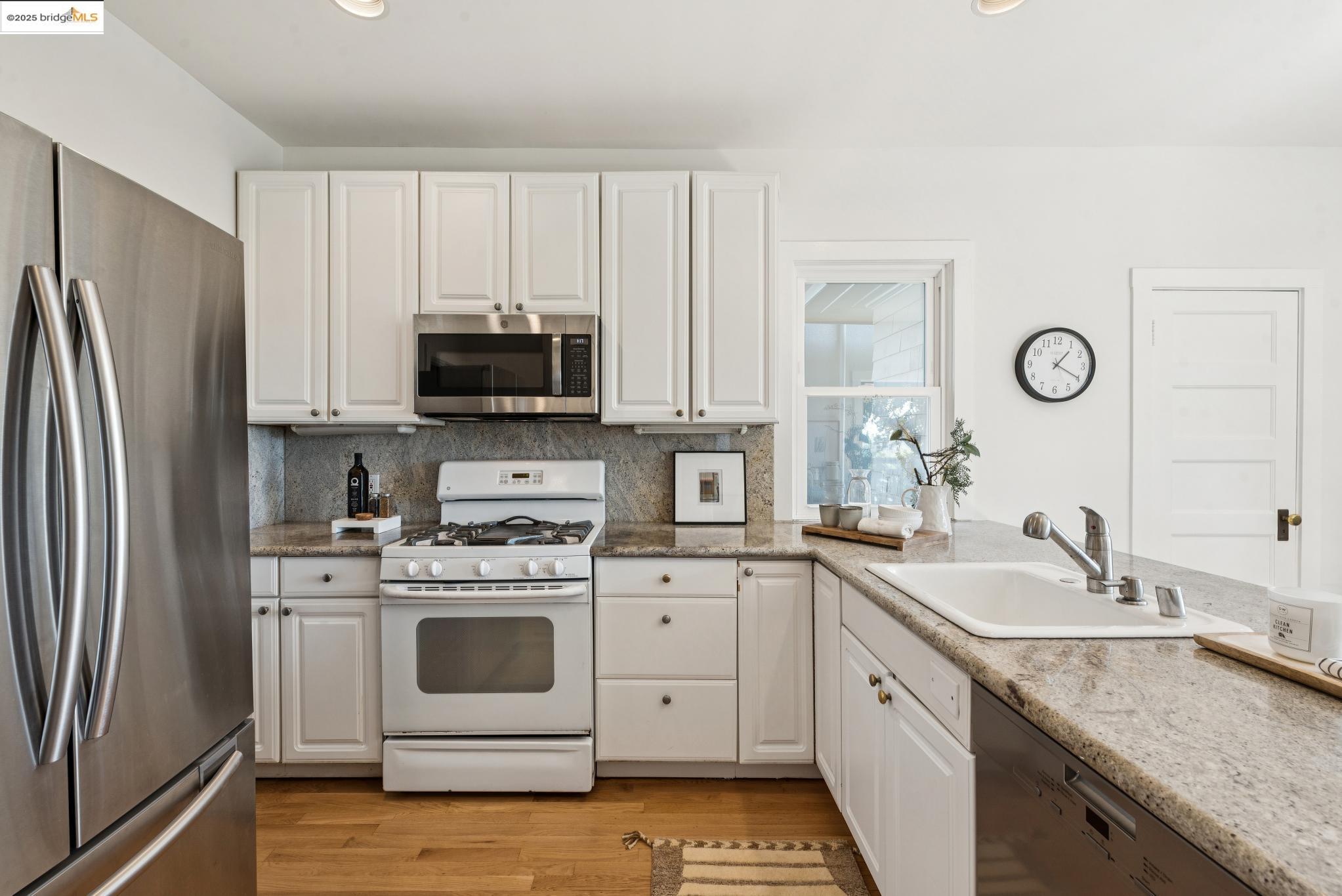526 Mira Vista Ave