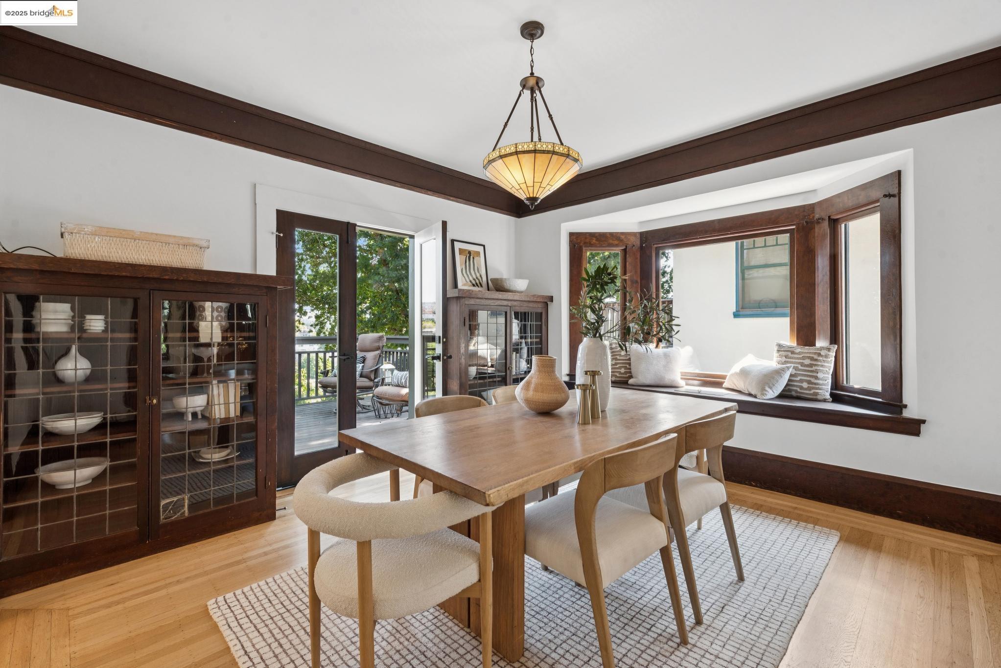 526 Mira Vista Ave