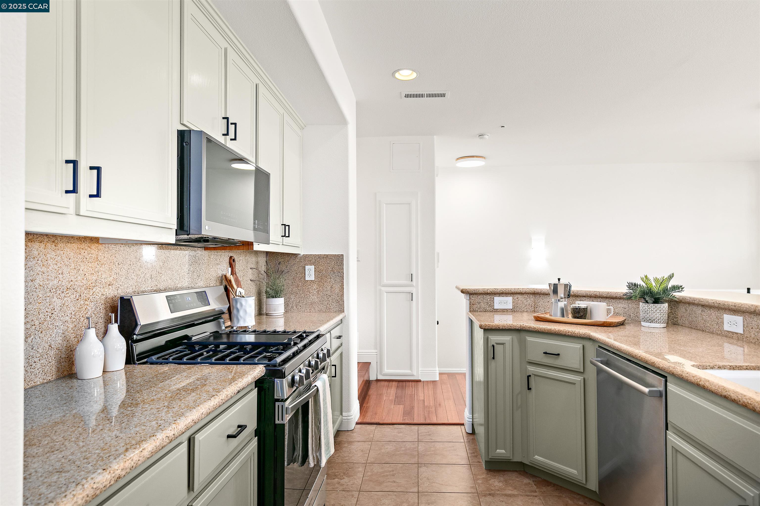 4258 Clarinbridge Cir