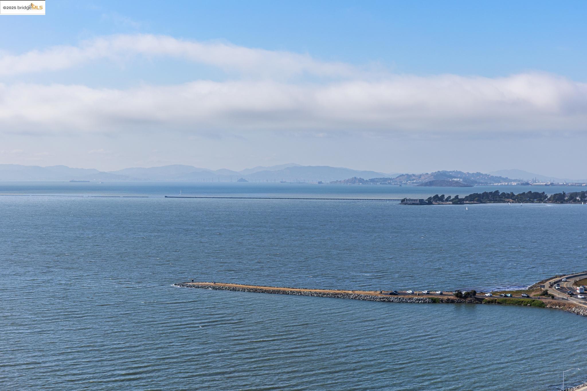 6363 Christie Avenue # 2015