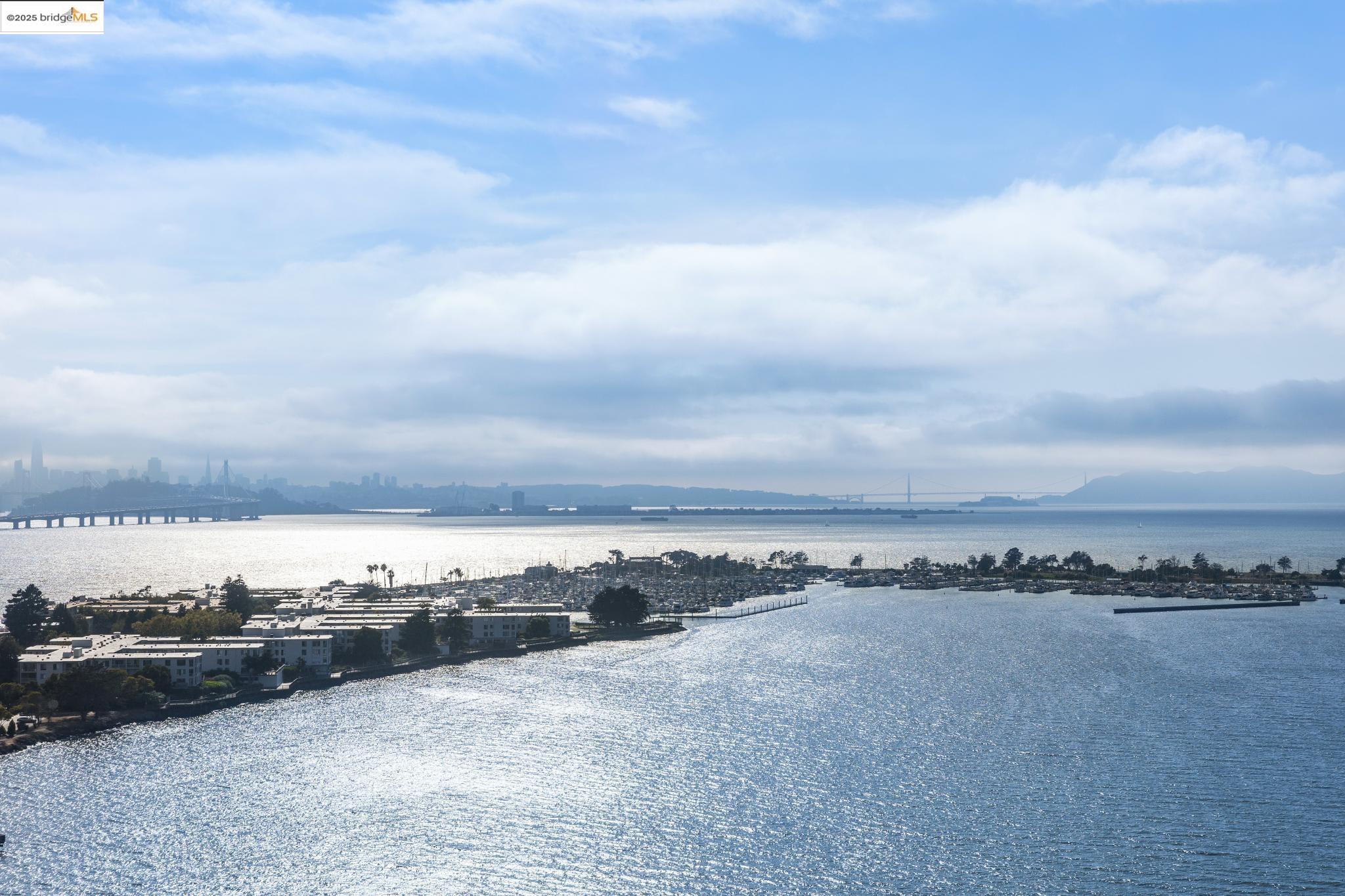 6363 Christie Avenue # 2015