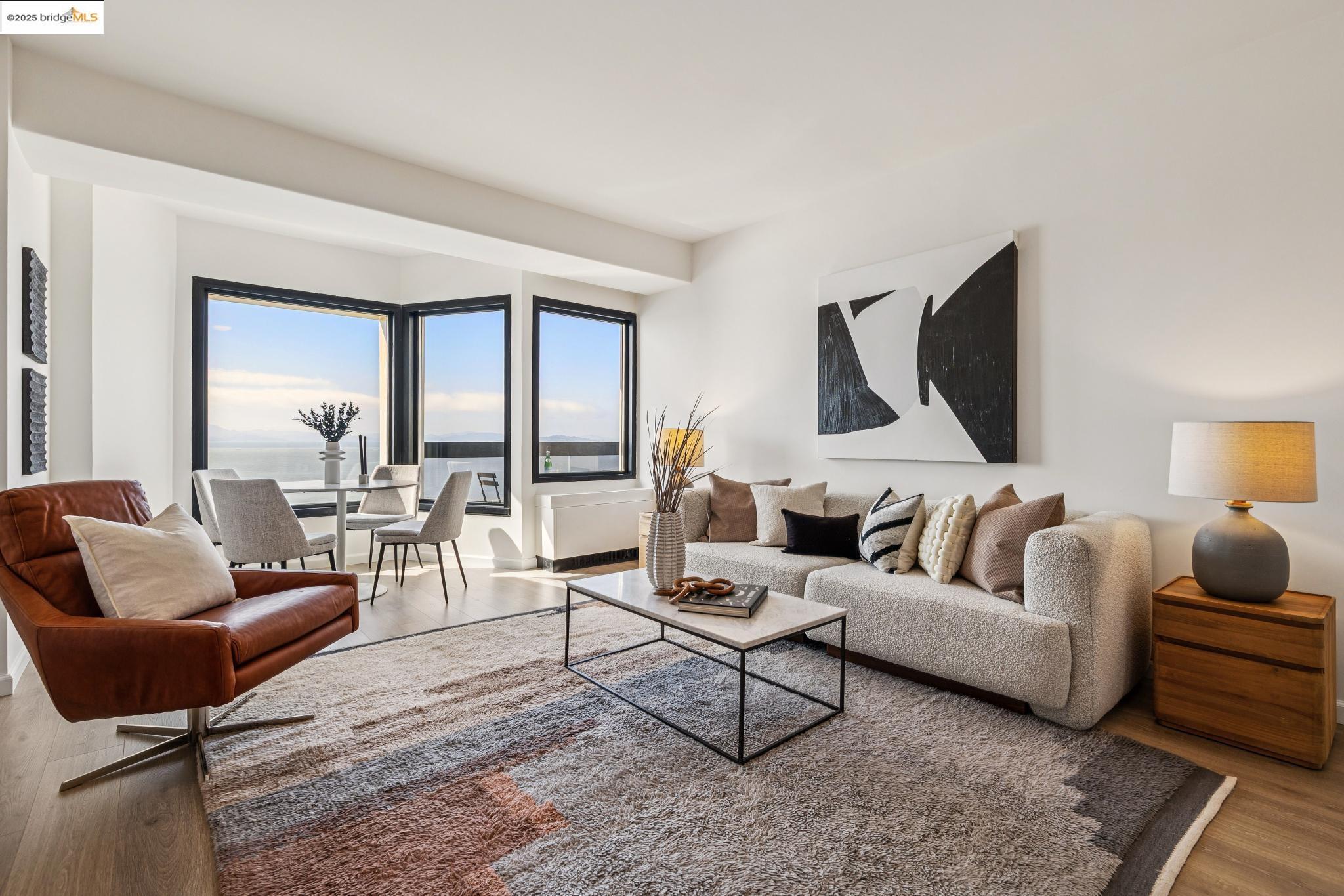 6363 Christie Avenue # 2015