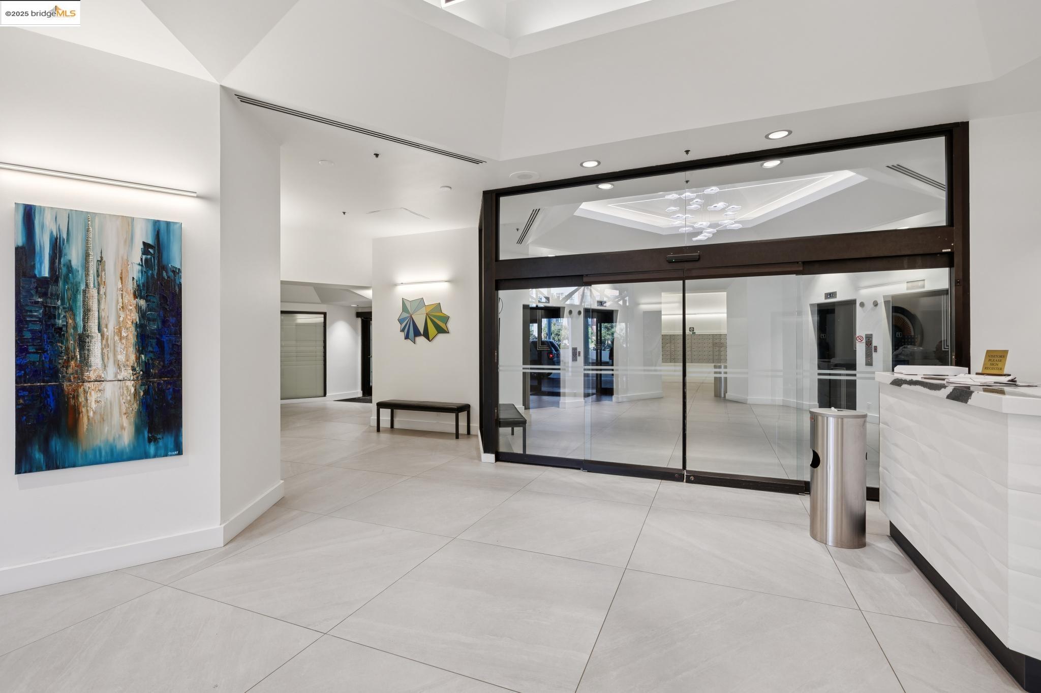 6363 Christie Avenue # 2015