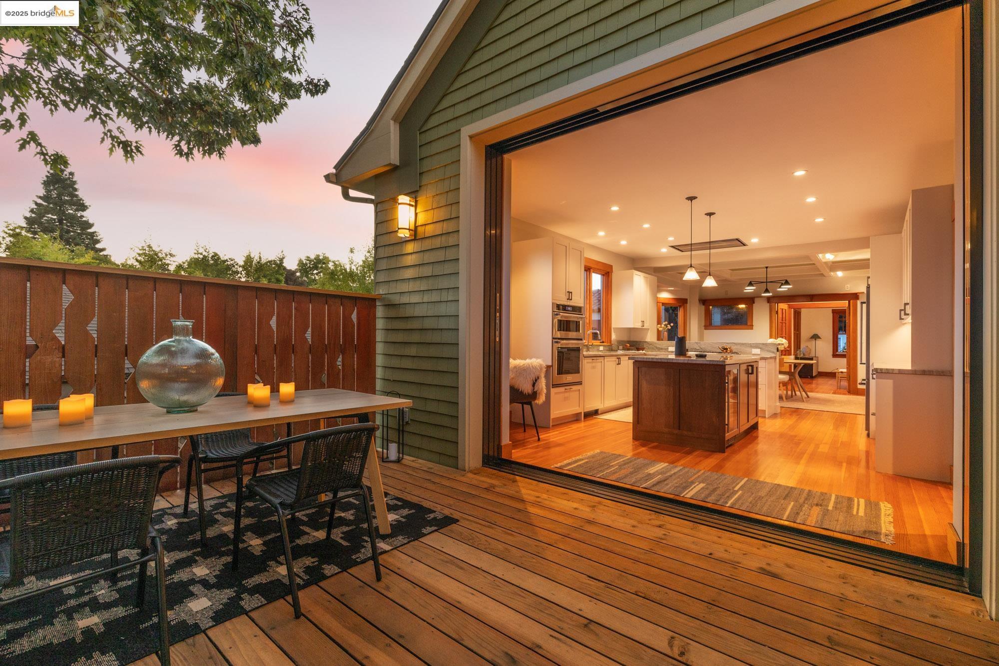 2204 Woolsey