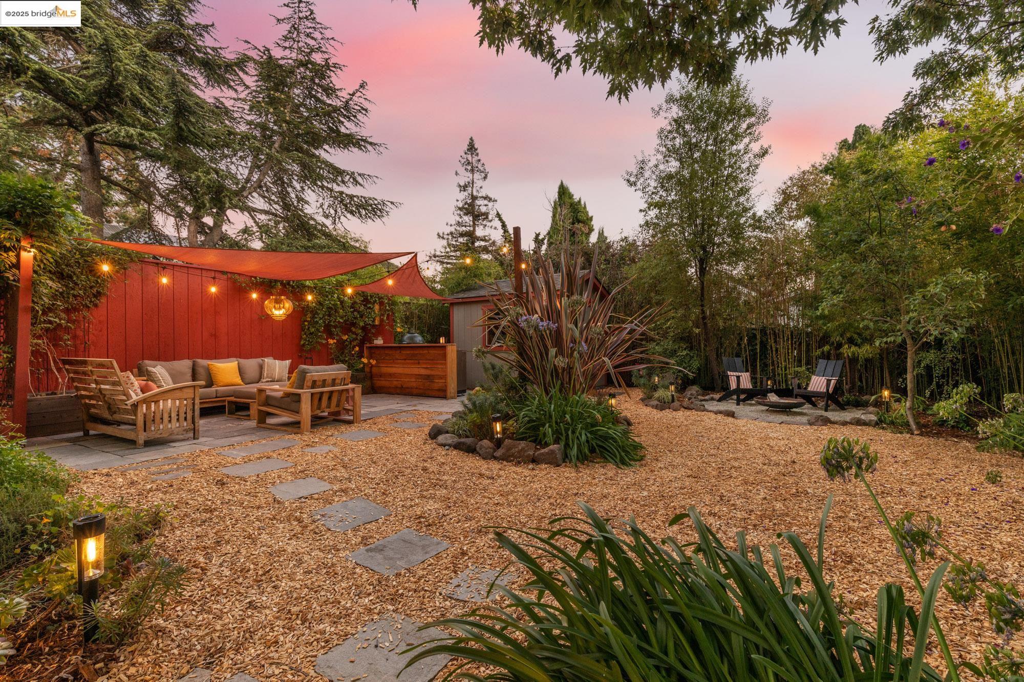 2204 Woolsey
