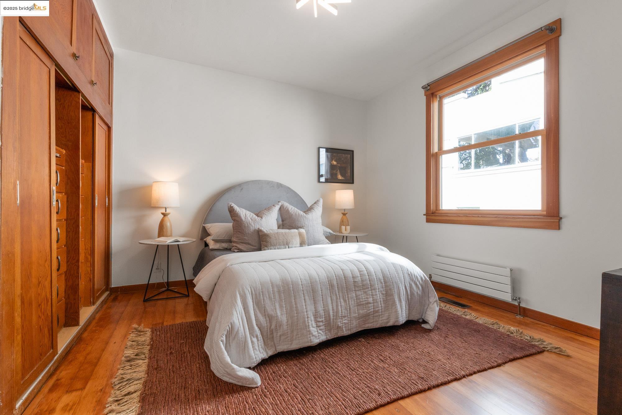 2204 Woolsey