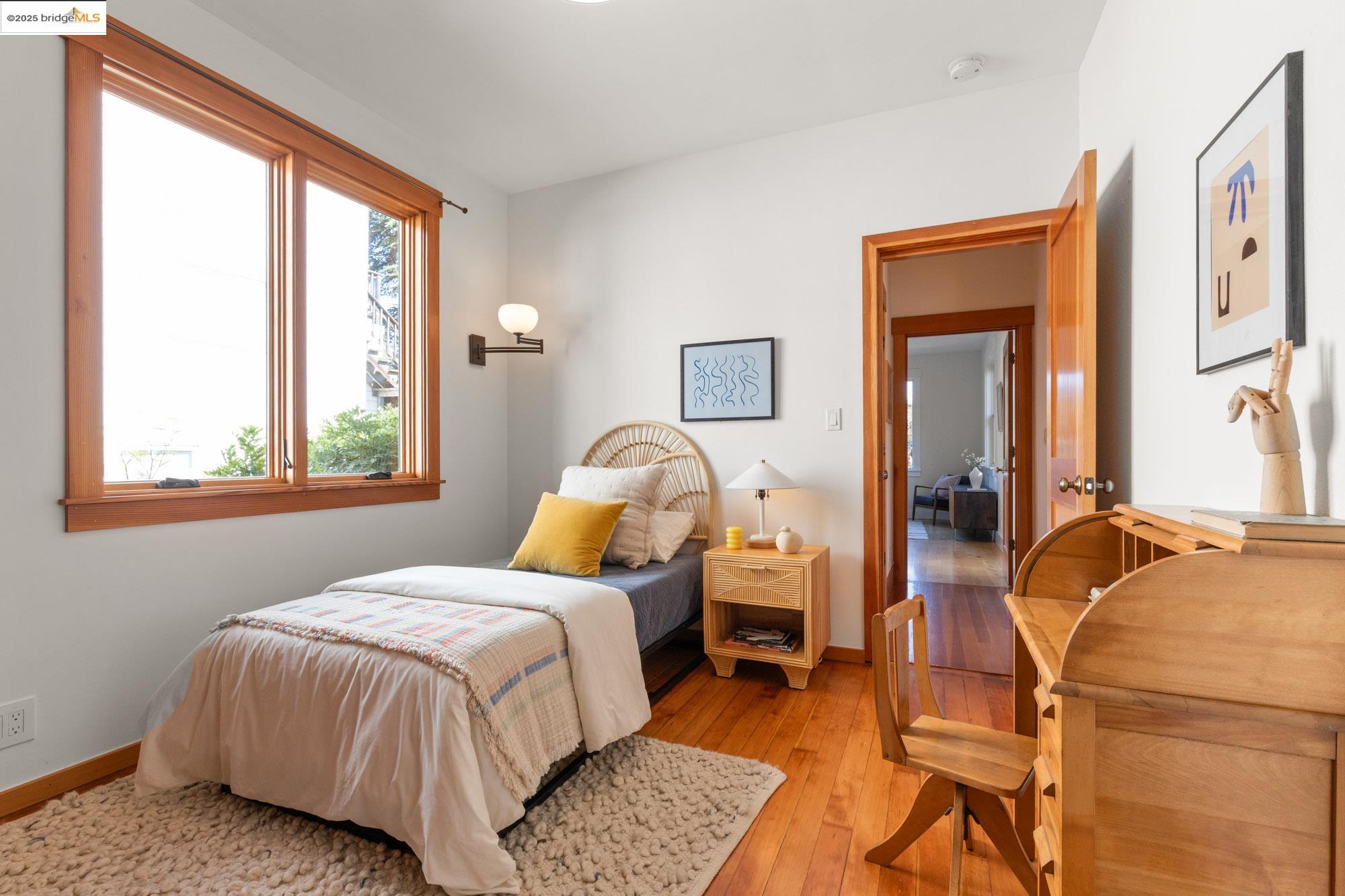 2204 Woolsey