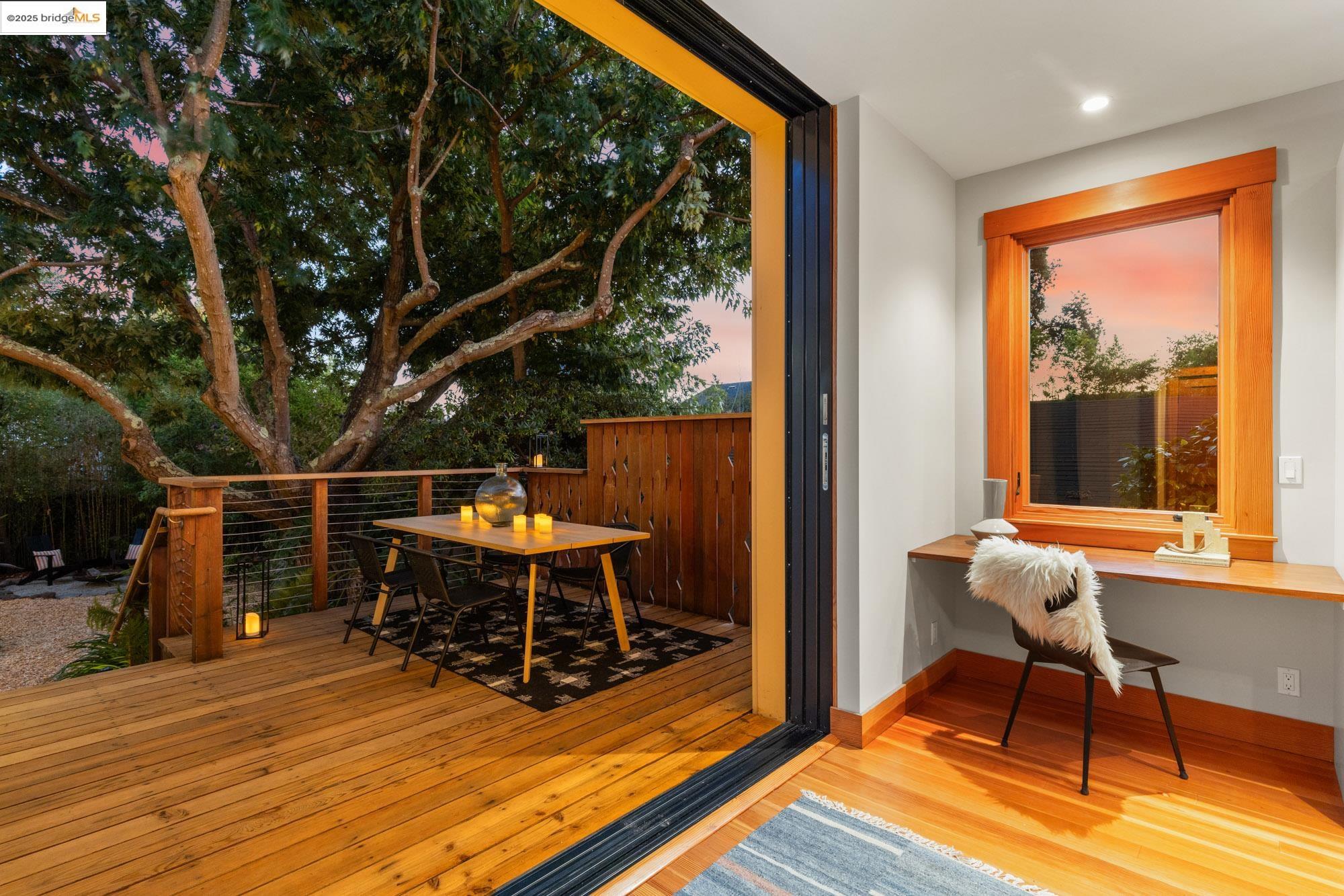 2204 Woolsey