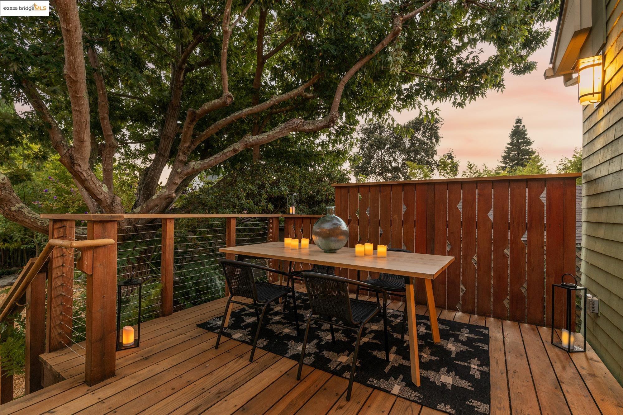 2204 Woolsey