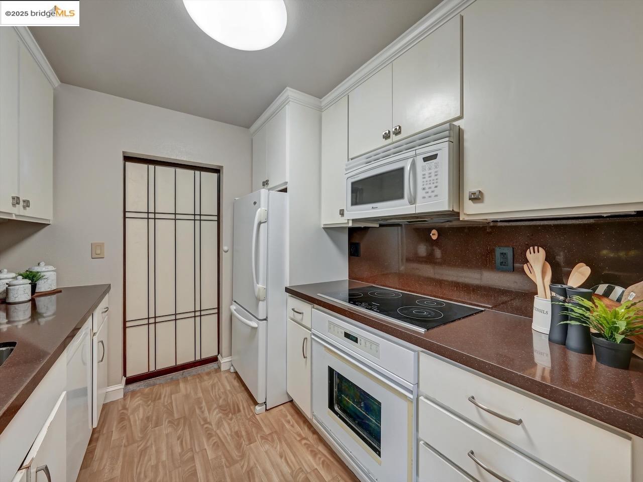 1 Daniel Burnham Ct # 101