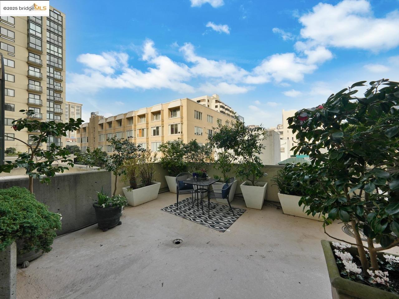 1 Daniel Burnham Ct # 101