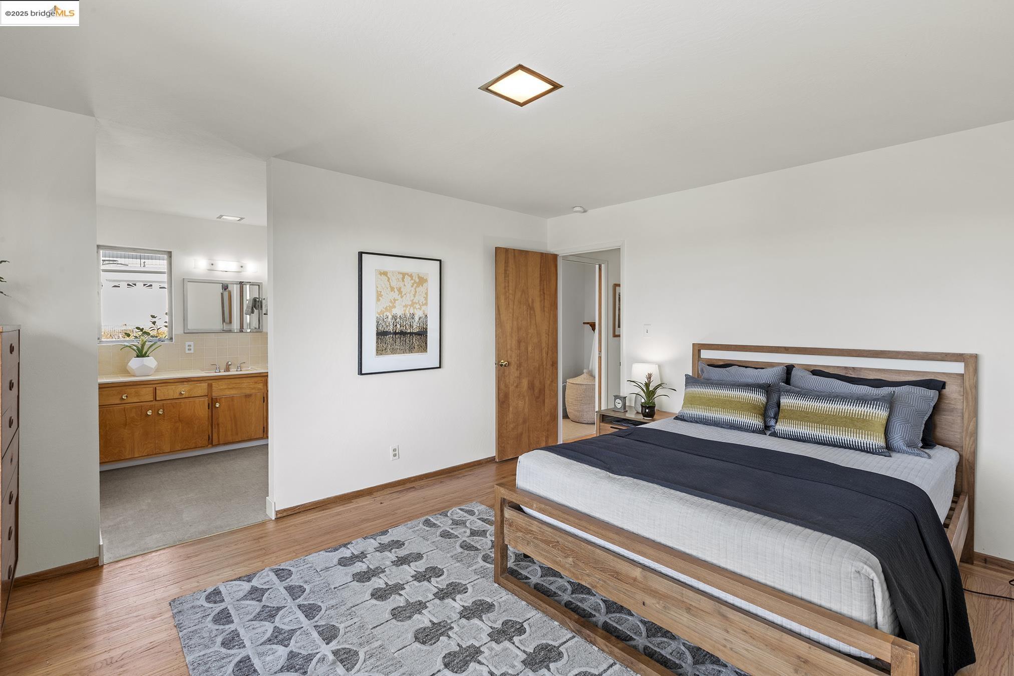 18076 Jaymark Ct