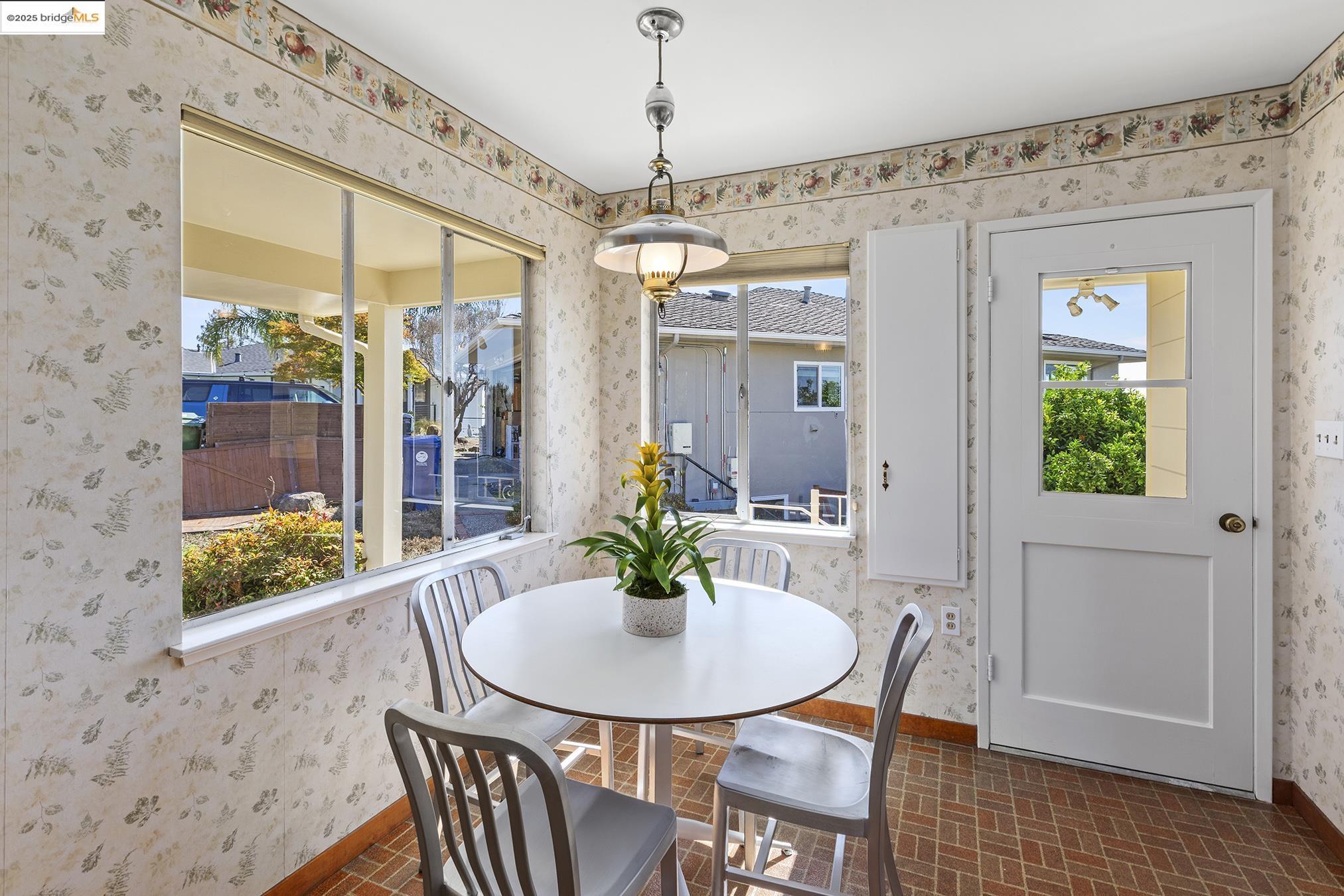 18076 Jaymark Ct