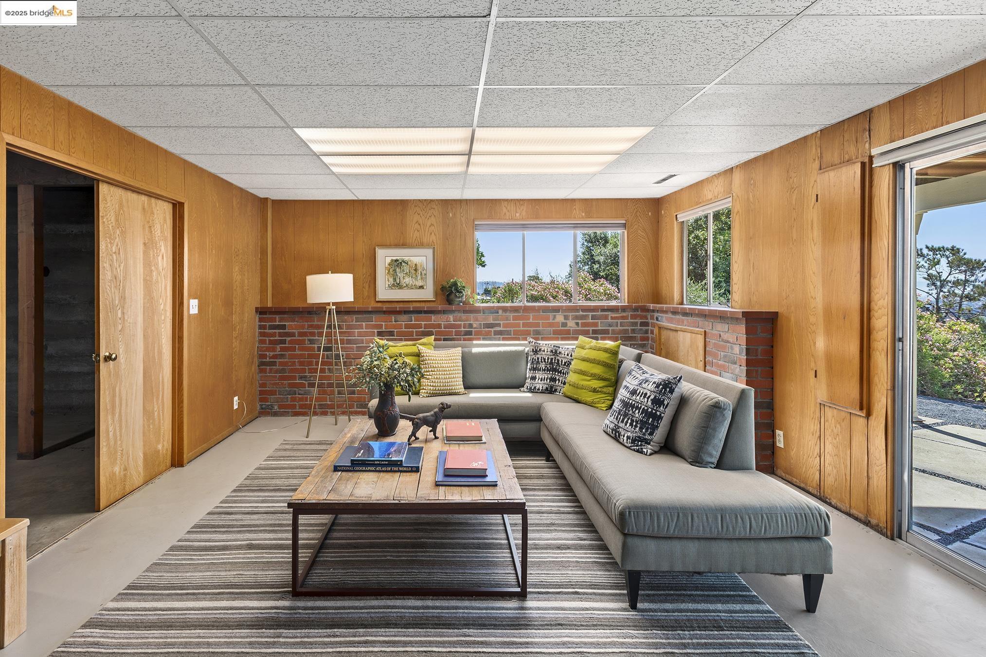 18076 Jaymark Ct