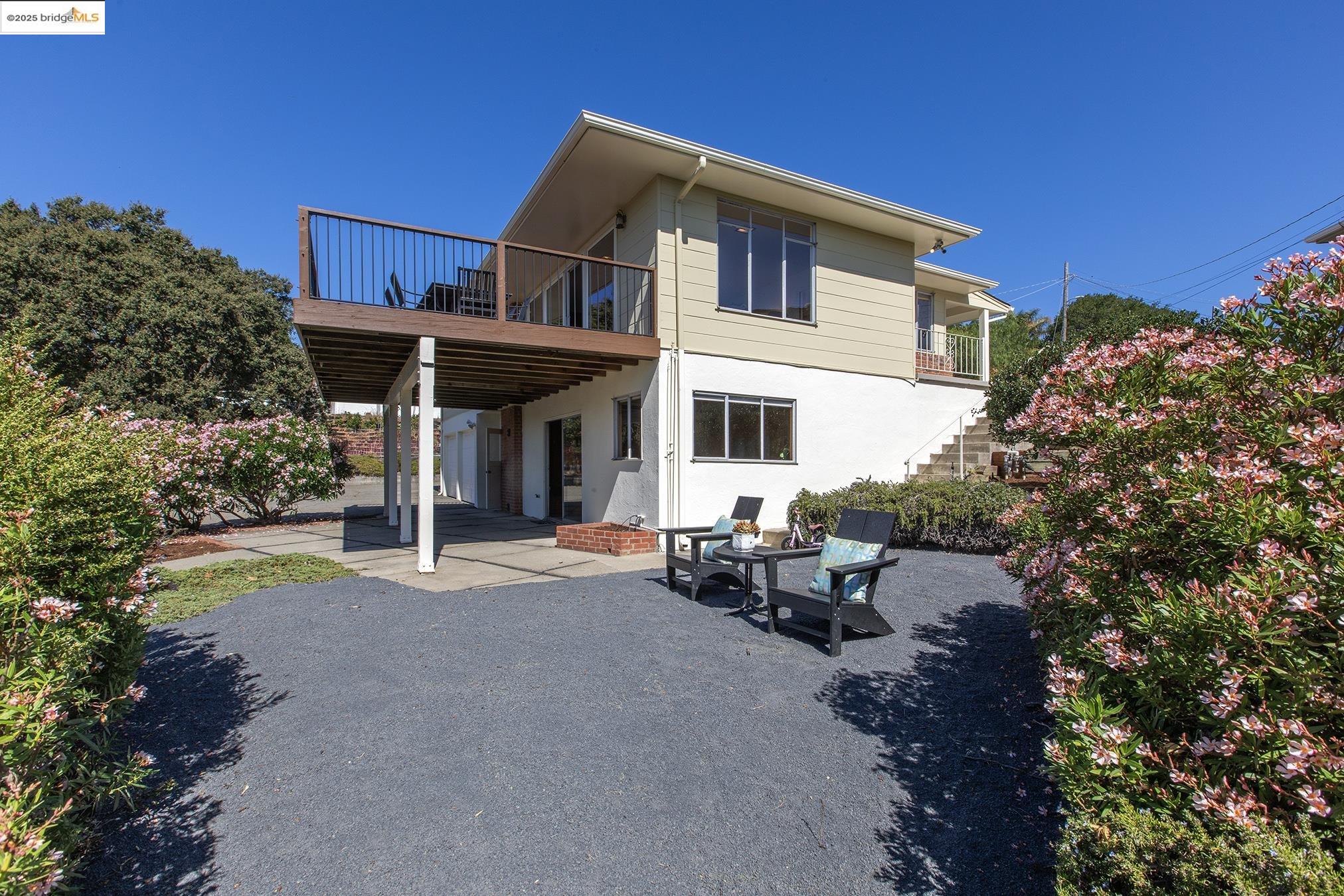 18076 Jaymark Ct