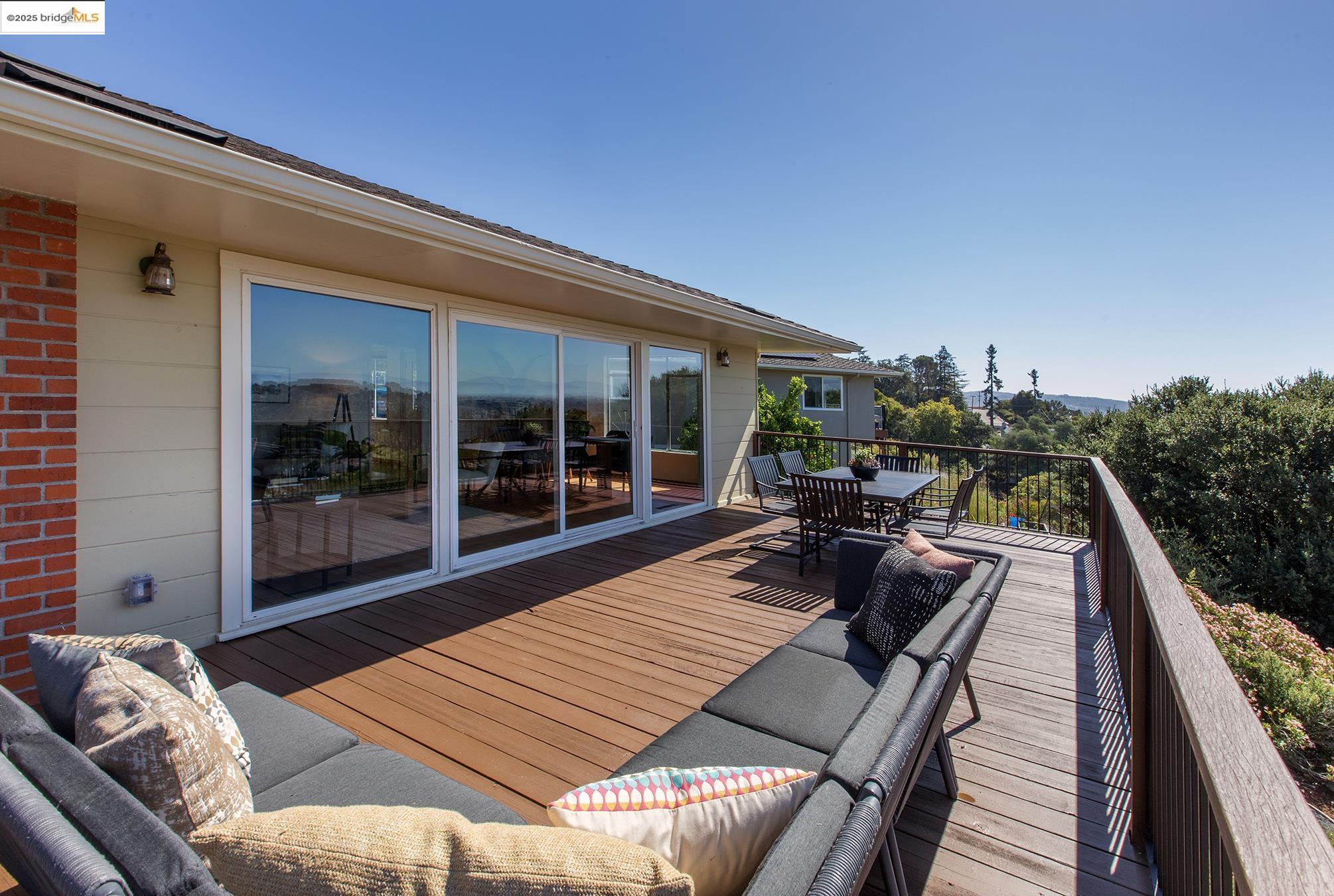 18076 Jaymark Ct