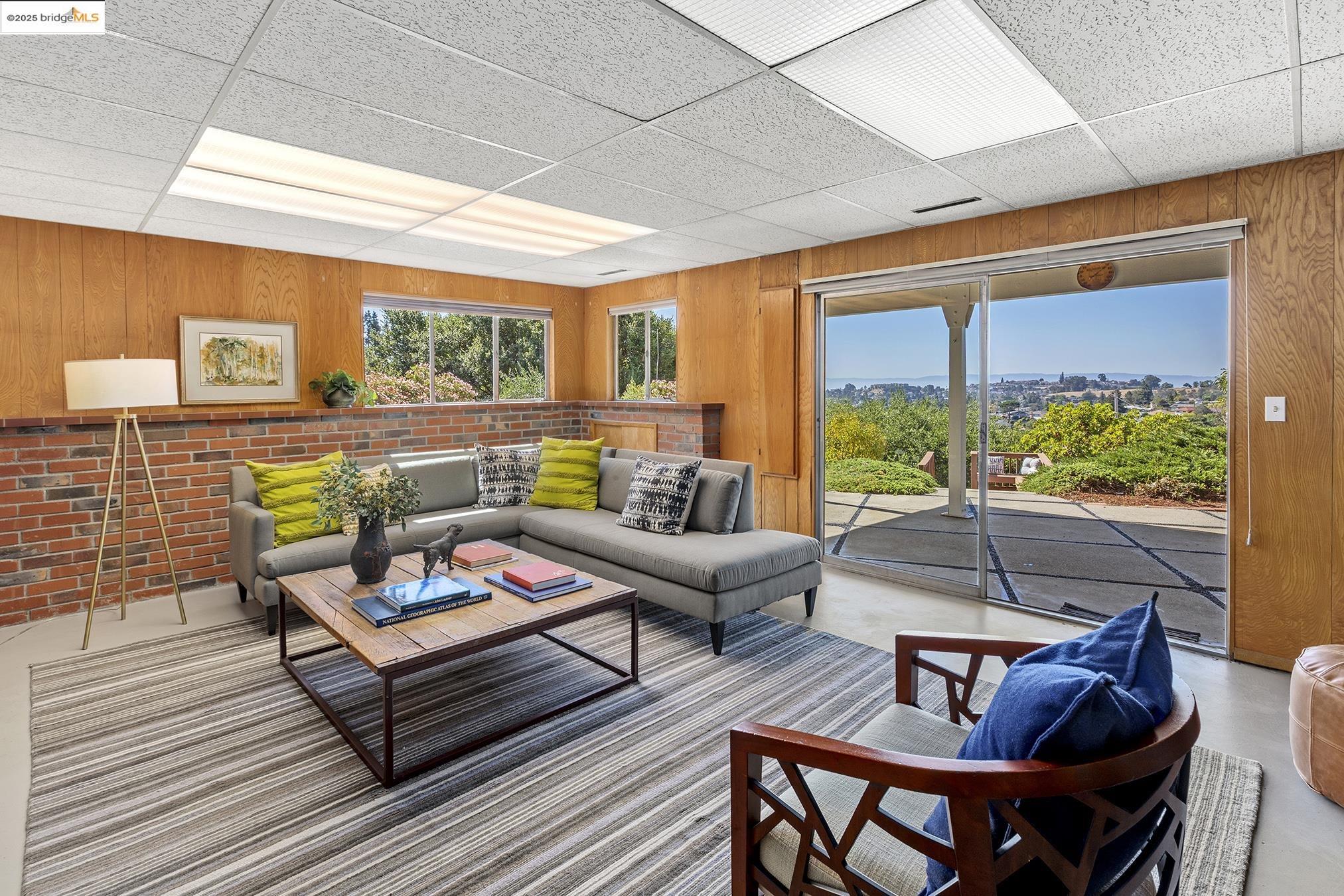 18076 Jaymark Ct