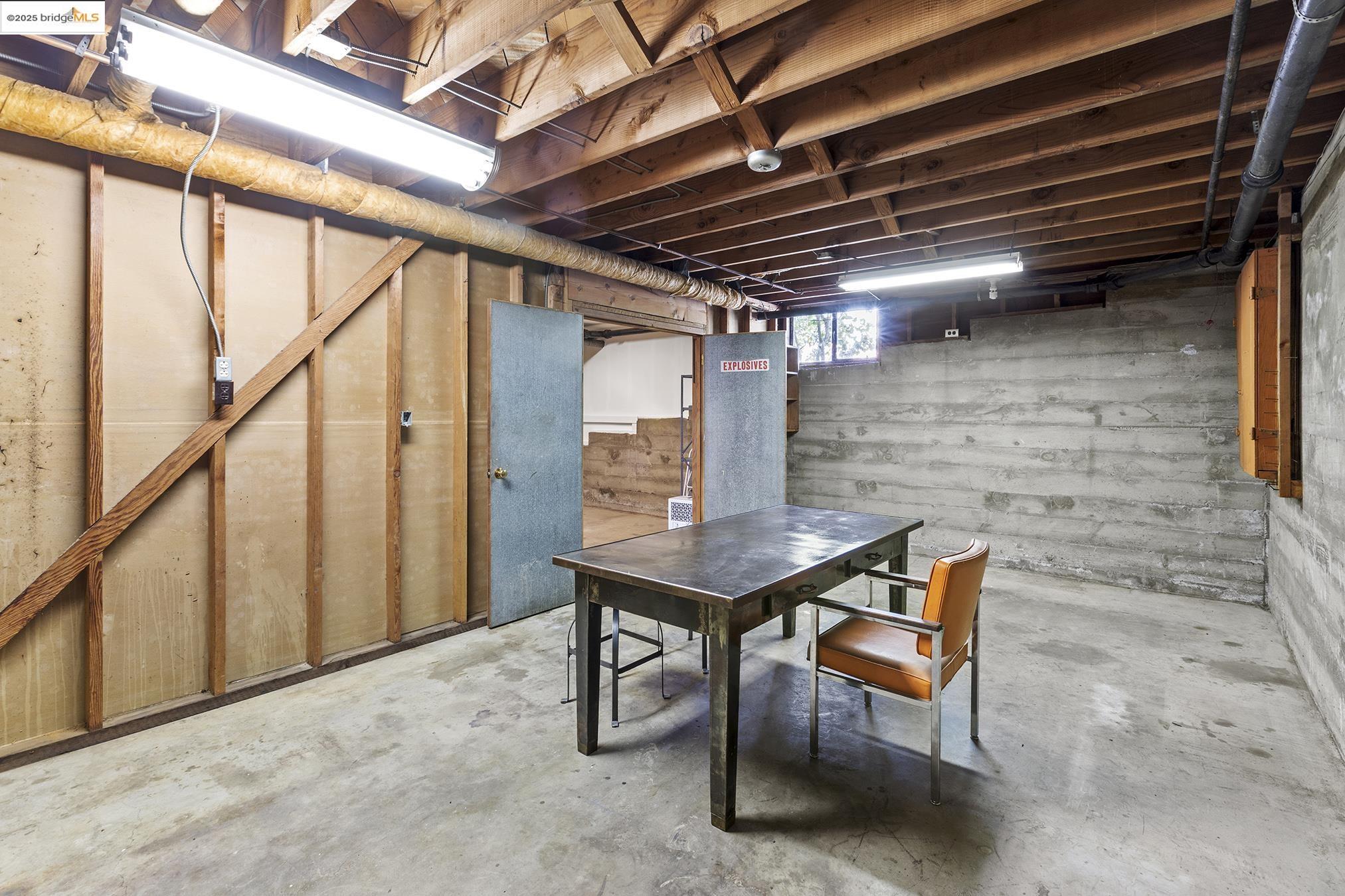 18076 Jaymark Ct