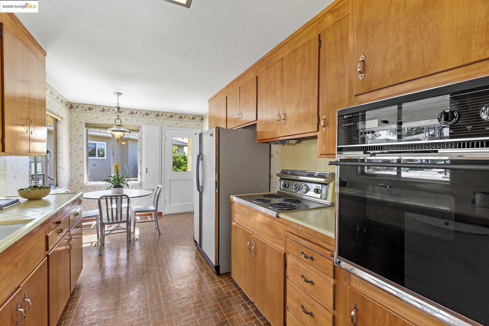 18076 Jaymark Ct