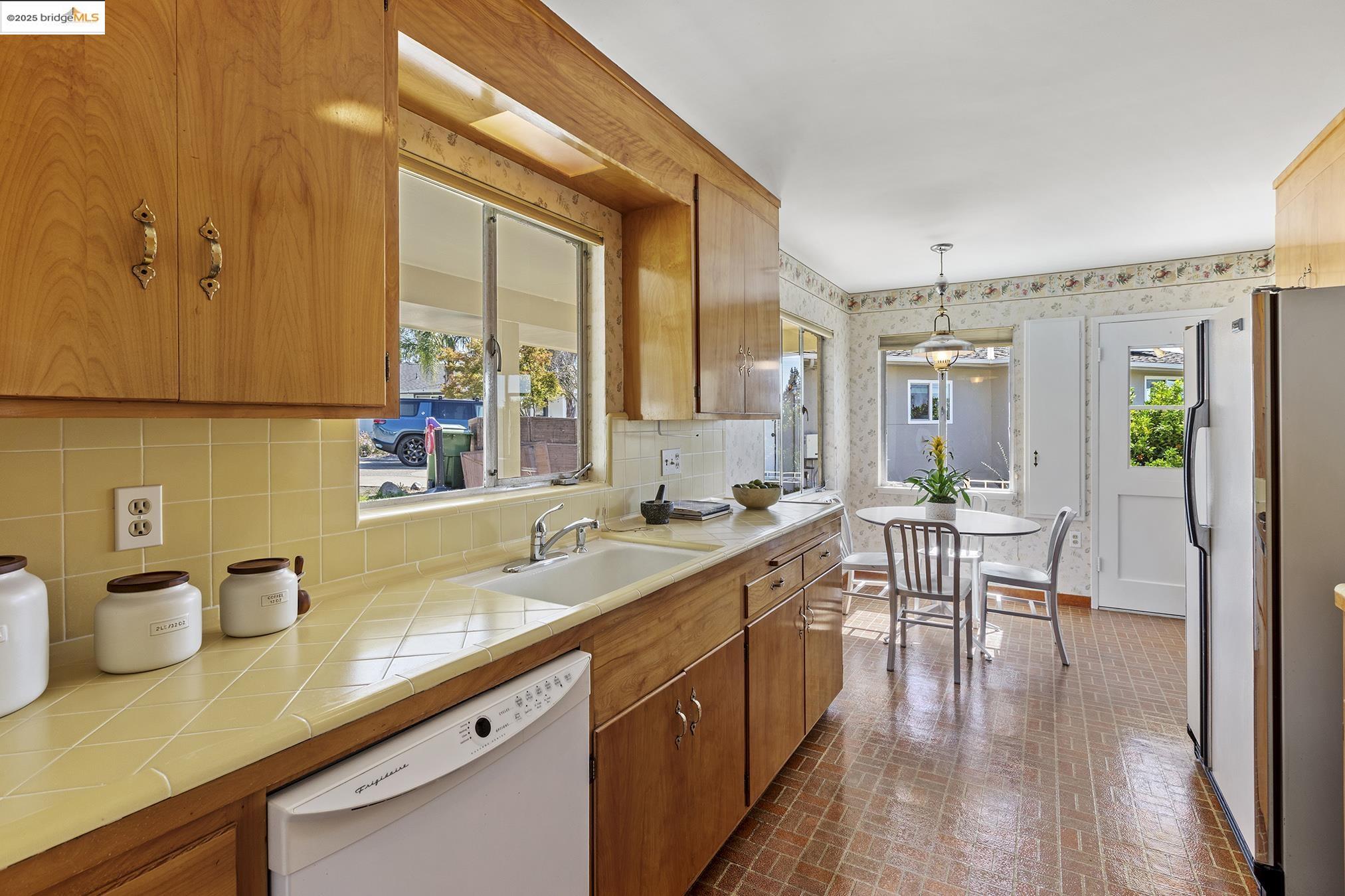 18076 Jaymark Ct