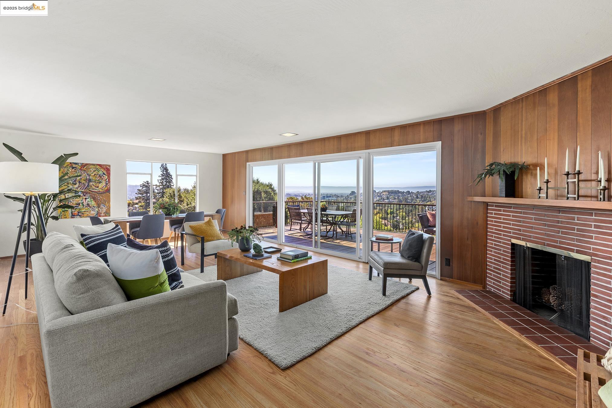 18076 Jaymark Ct