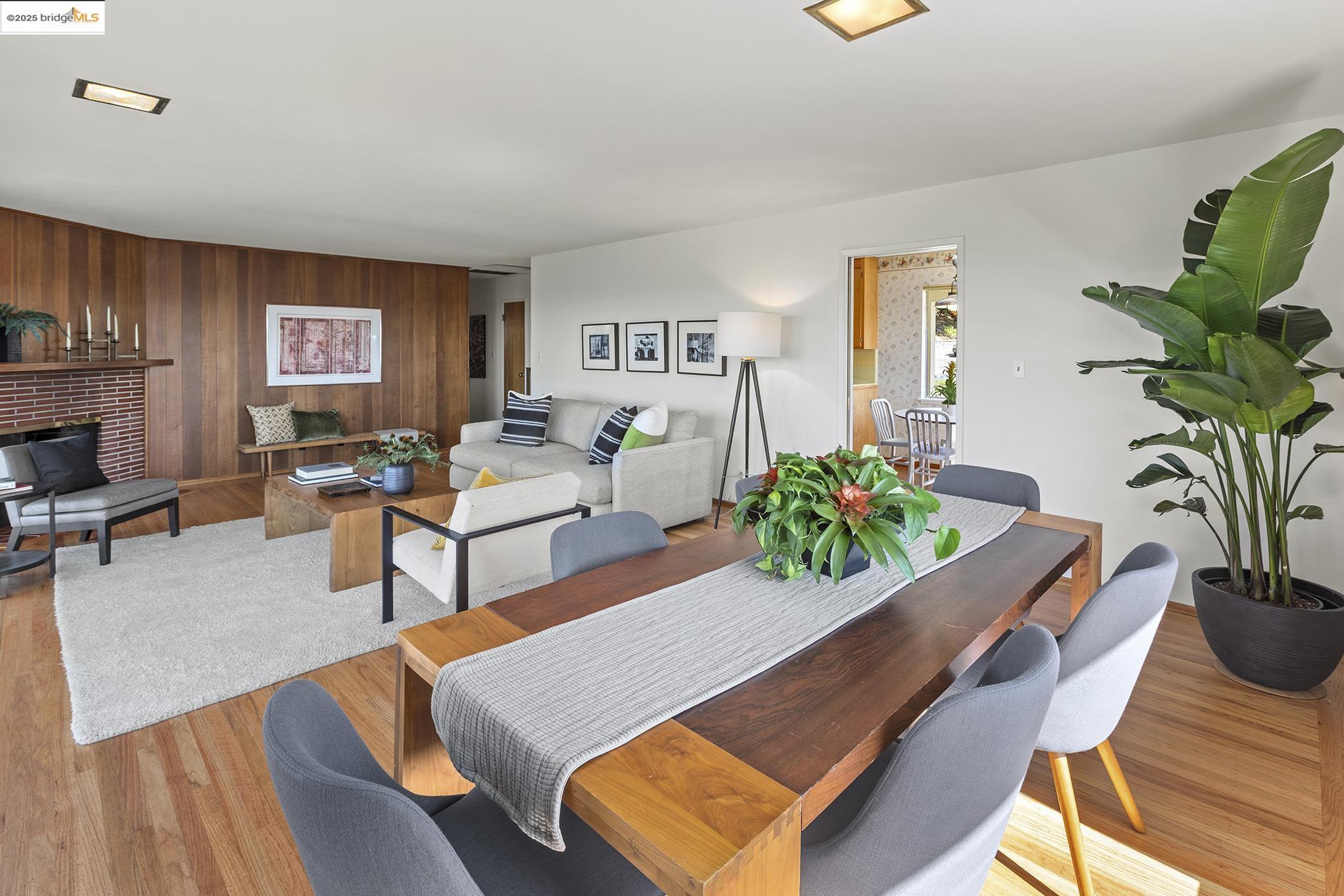 18076 Jaymark Ct